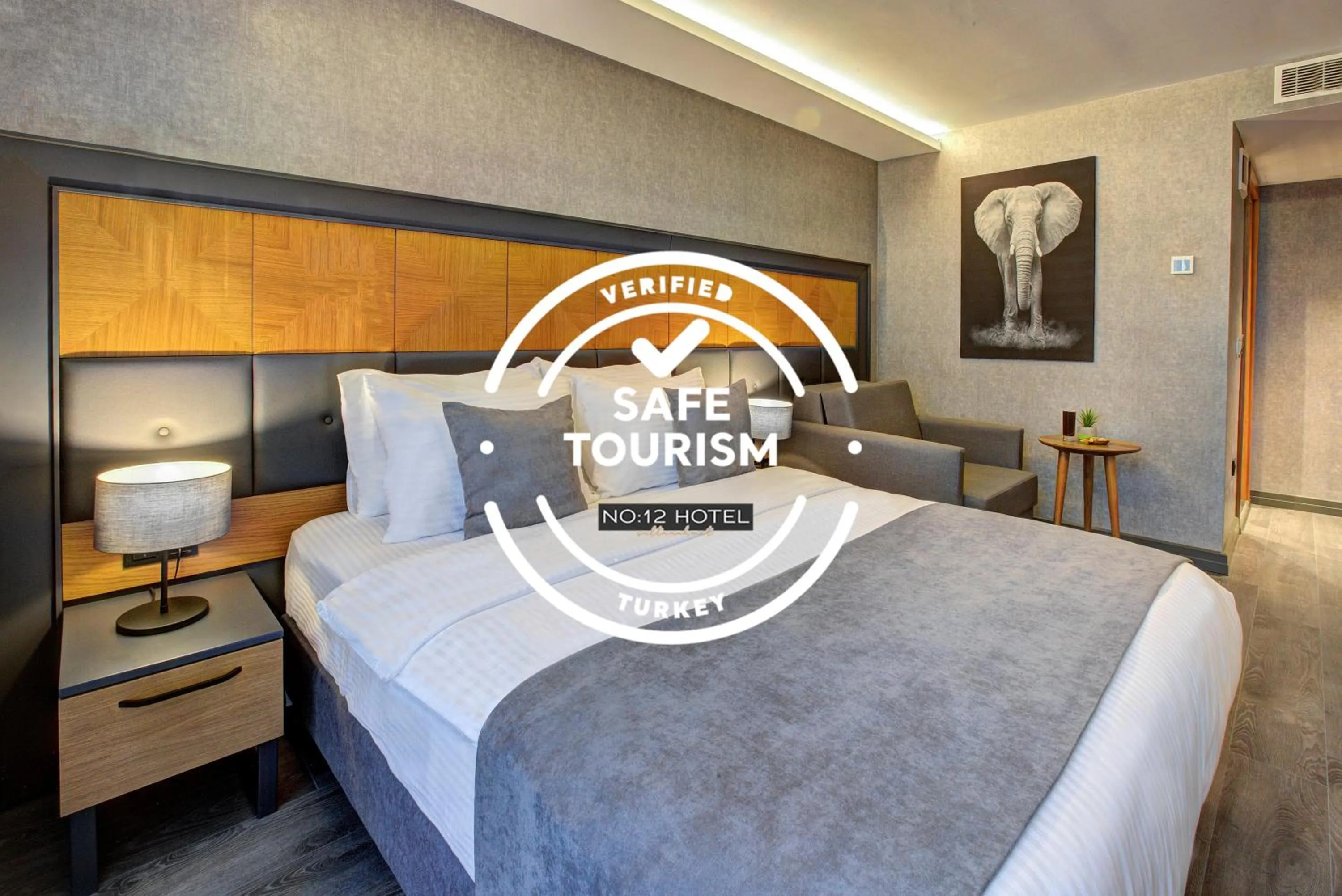 Photo of the whole room, Bed in No12 Hotel Sultanahmet