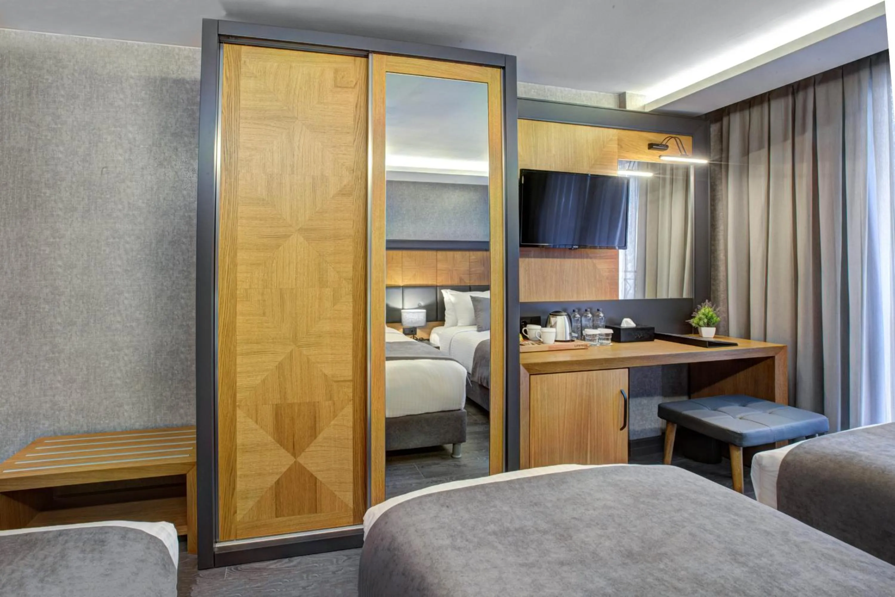 TV and multimedia, Bed in No12 Hotel Sultanahmet