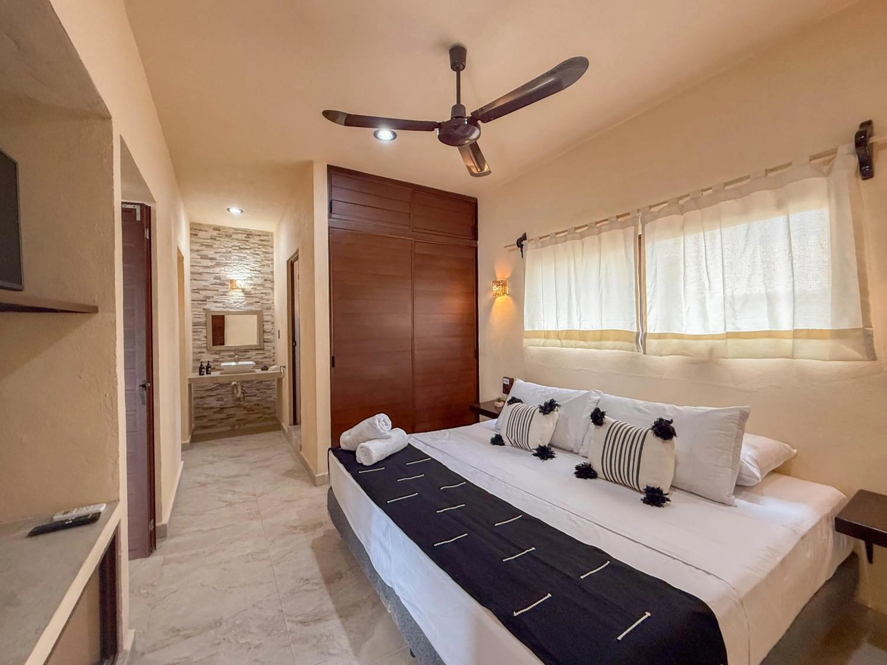 Bedroom, Bed in Hotel Macondo Holbox