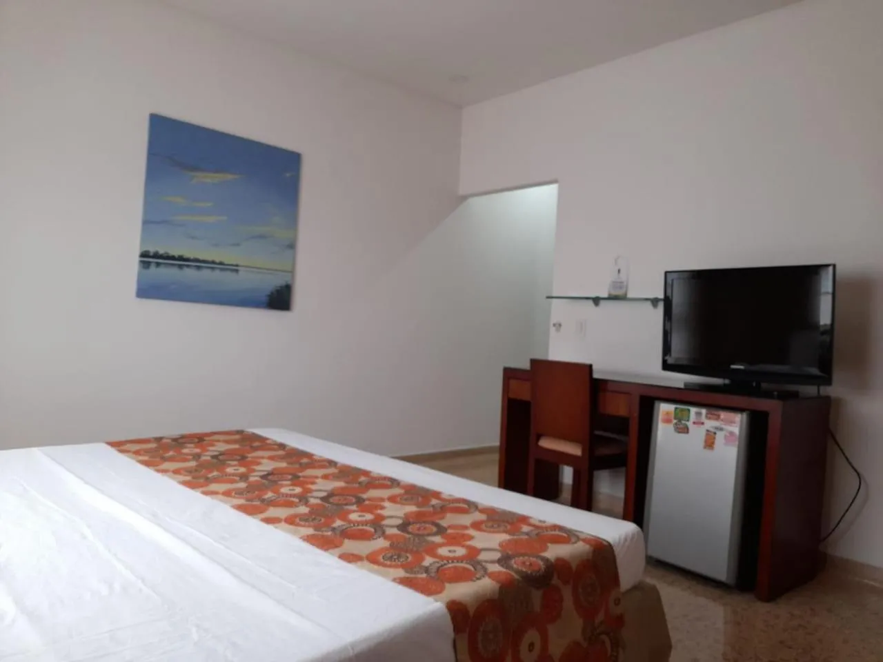 Photo of the whole room, Bed in HOTEL OSCAR Tradición
