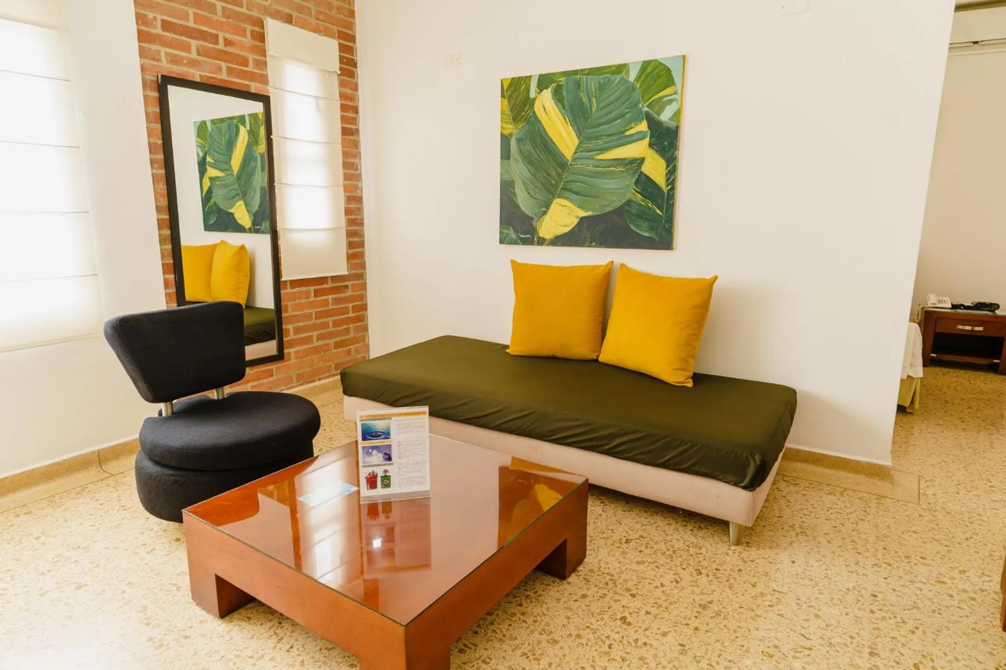 Living room in HOTEL OSCAR Tradición