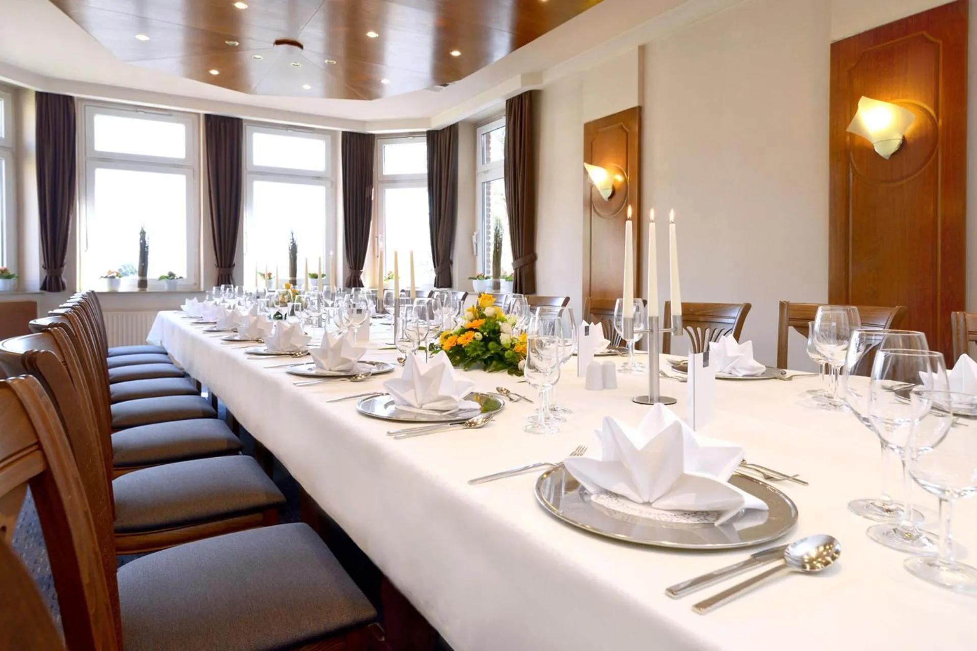 Restaurant/places to eat in Parkhotel Berghölzchen