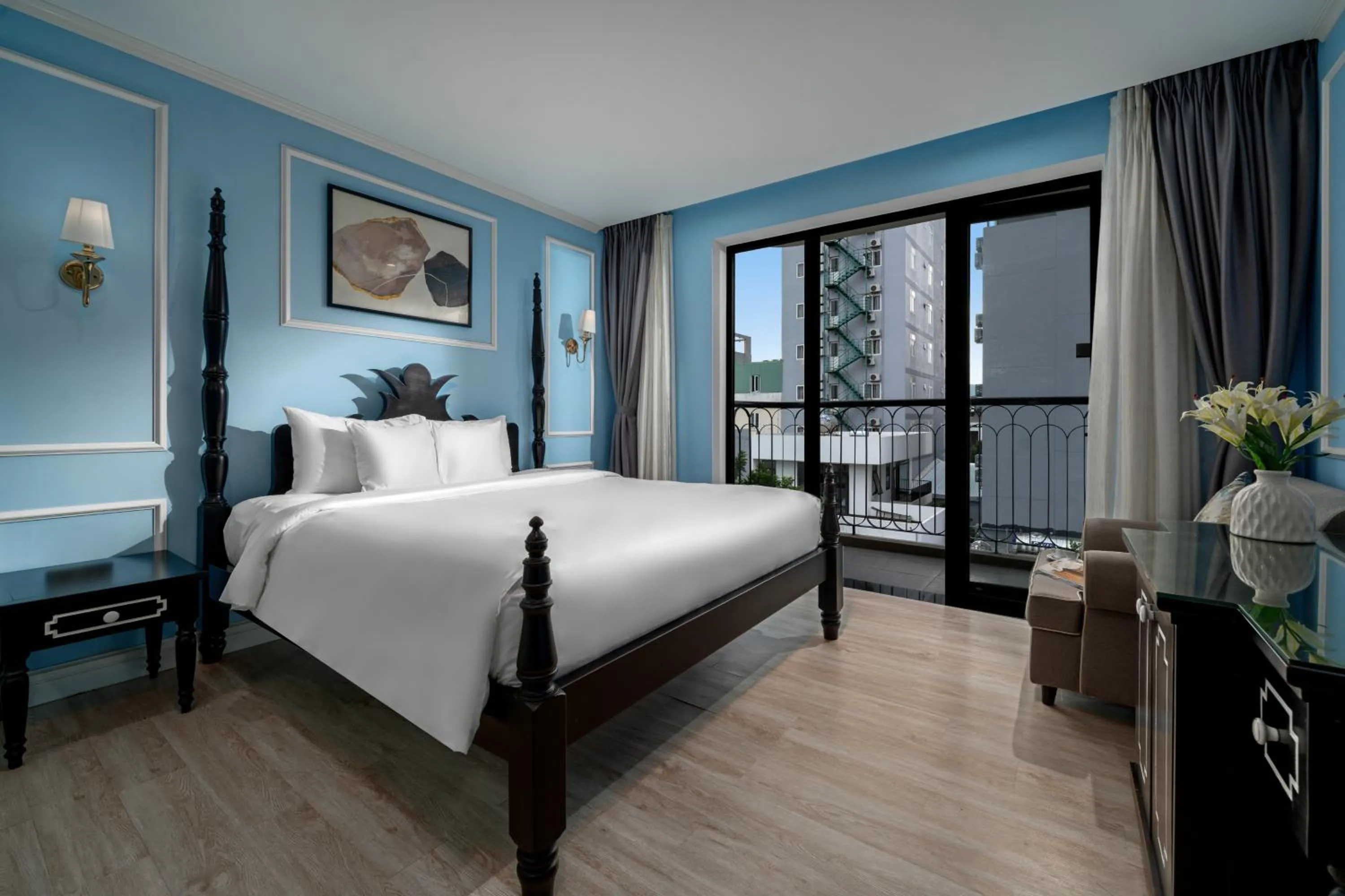 Bedroom, Bed in Hotel Del Luna Boutique