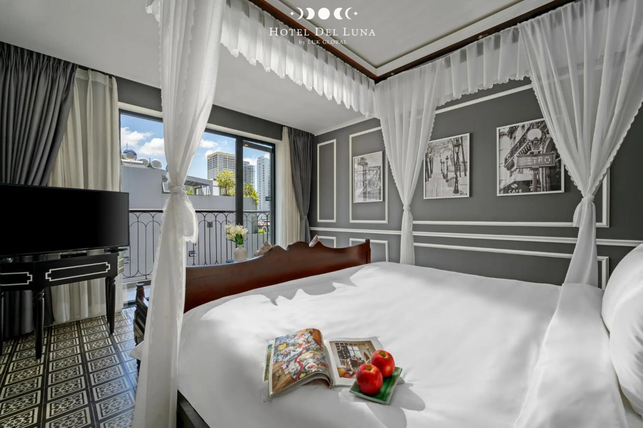 Bedroom, Bed in Hotel Del Luna Boutique