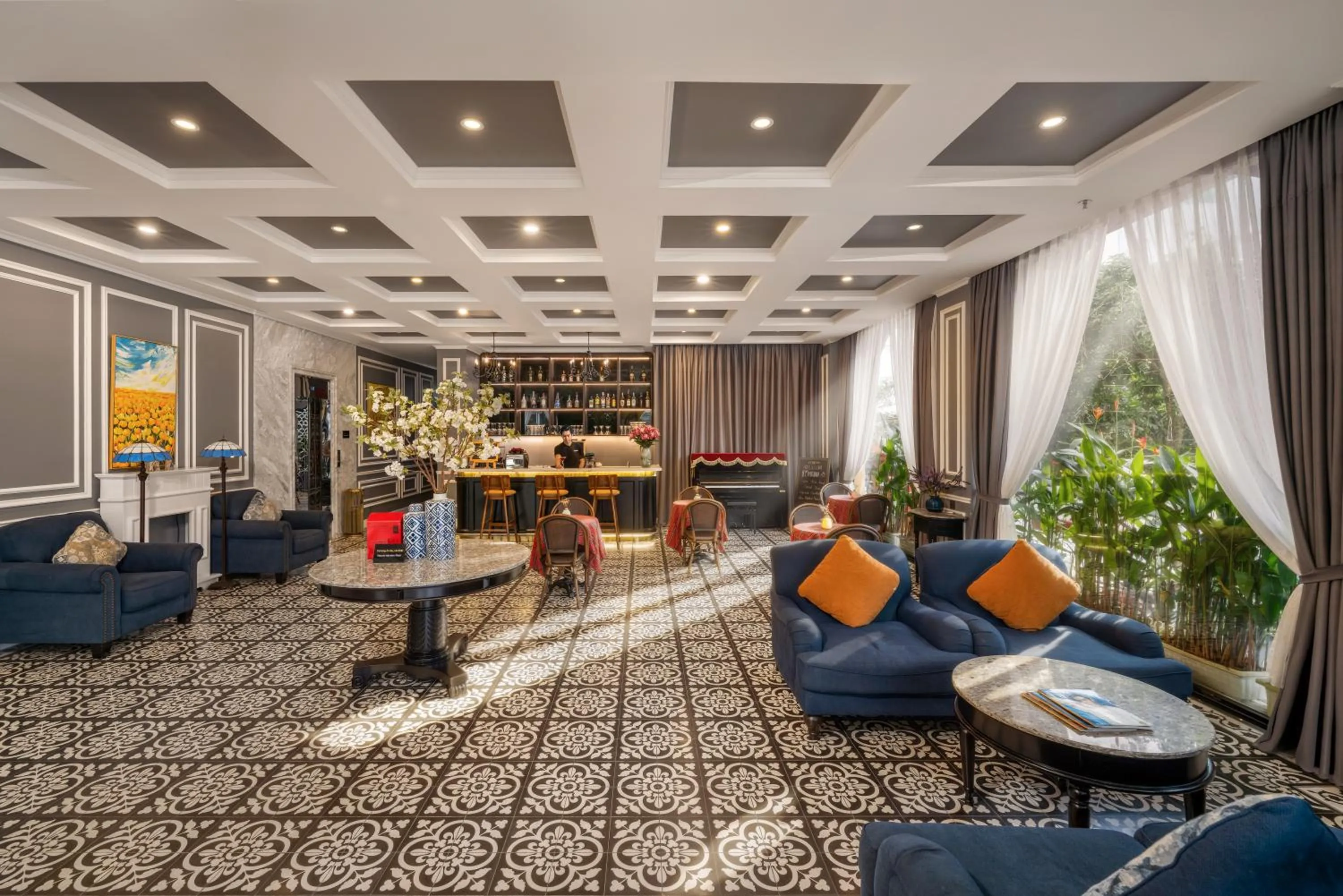 Lounge or bar in Hotel Del Luna Boutique