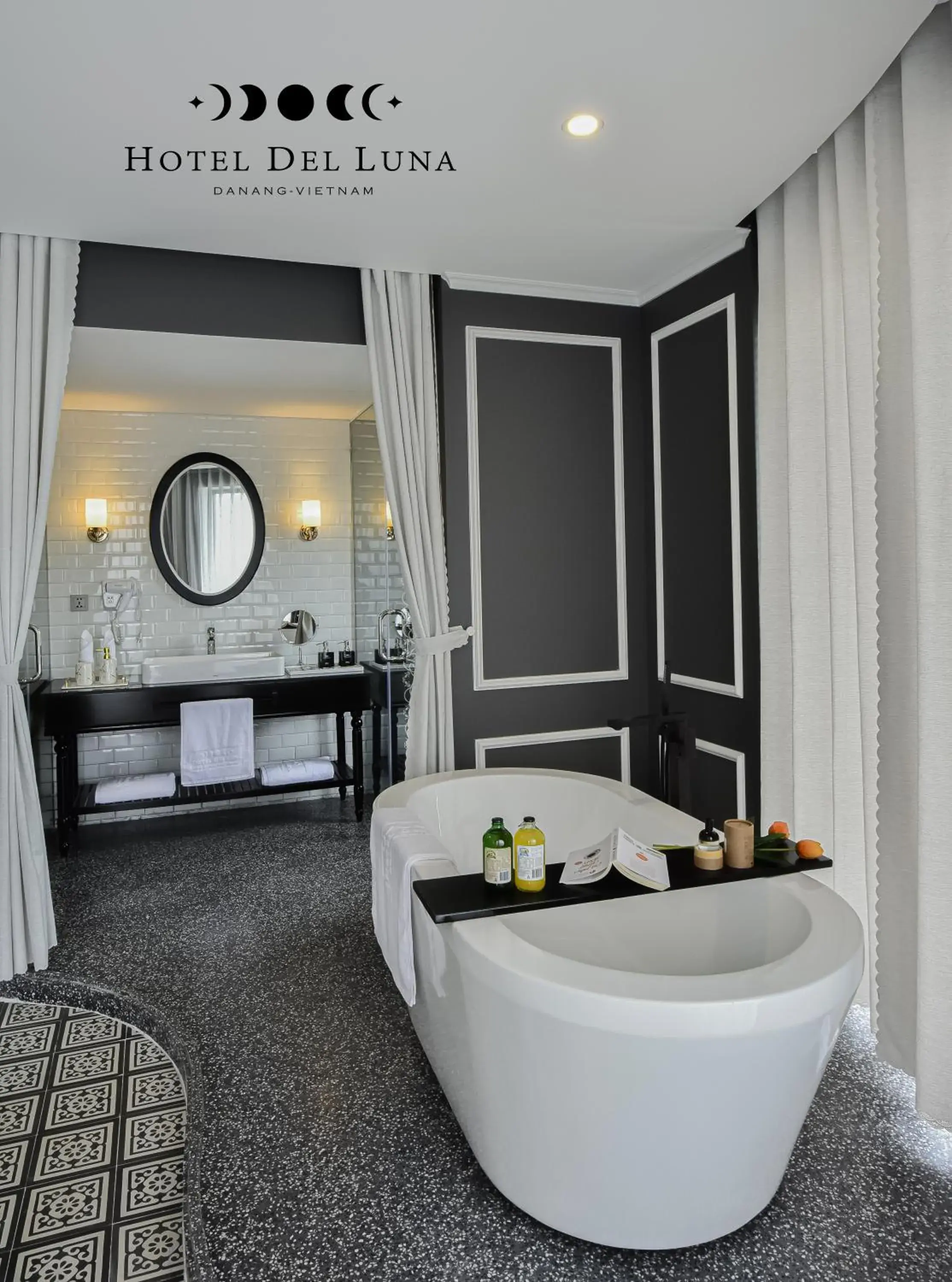 Toilet, Bed in Hotel Del Luna Boutique Toilet, Bed in Hotel Del Luna Boutique