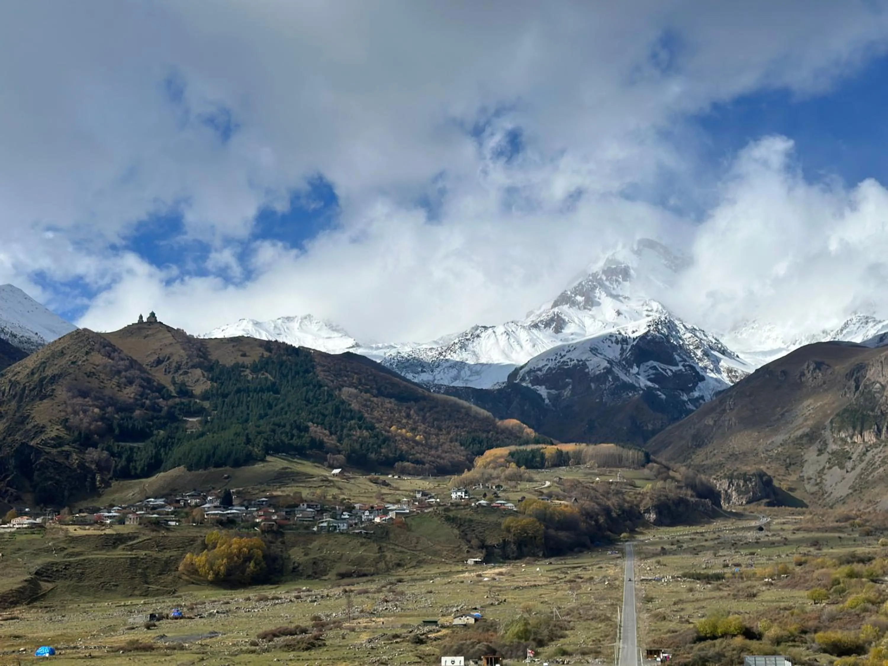 Mountain view in Hotel Axien Kazbegi