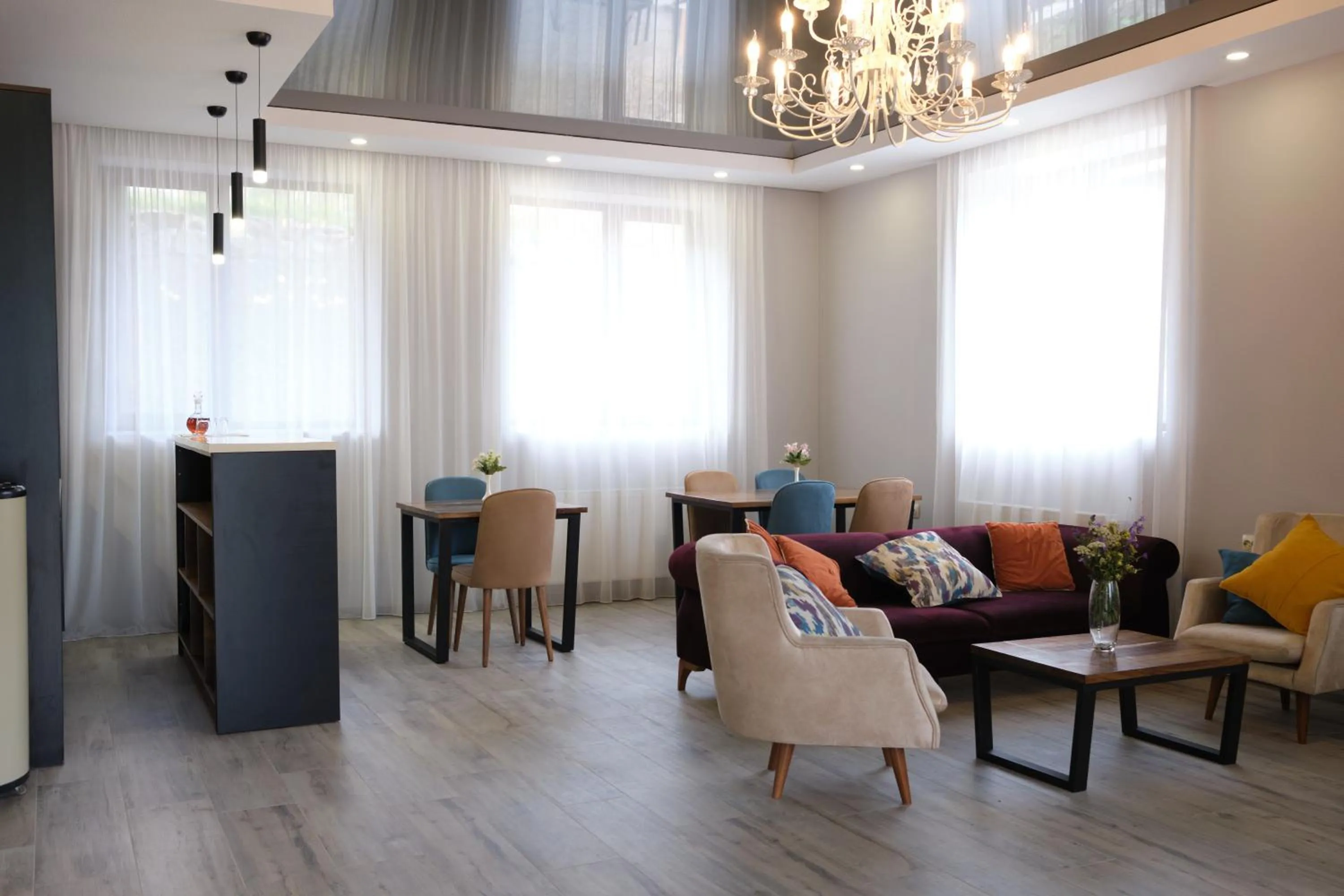 Dining area in Hotel Axien Kazbegi