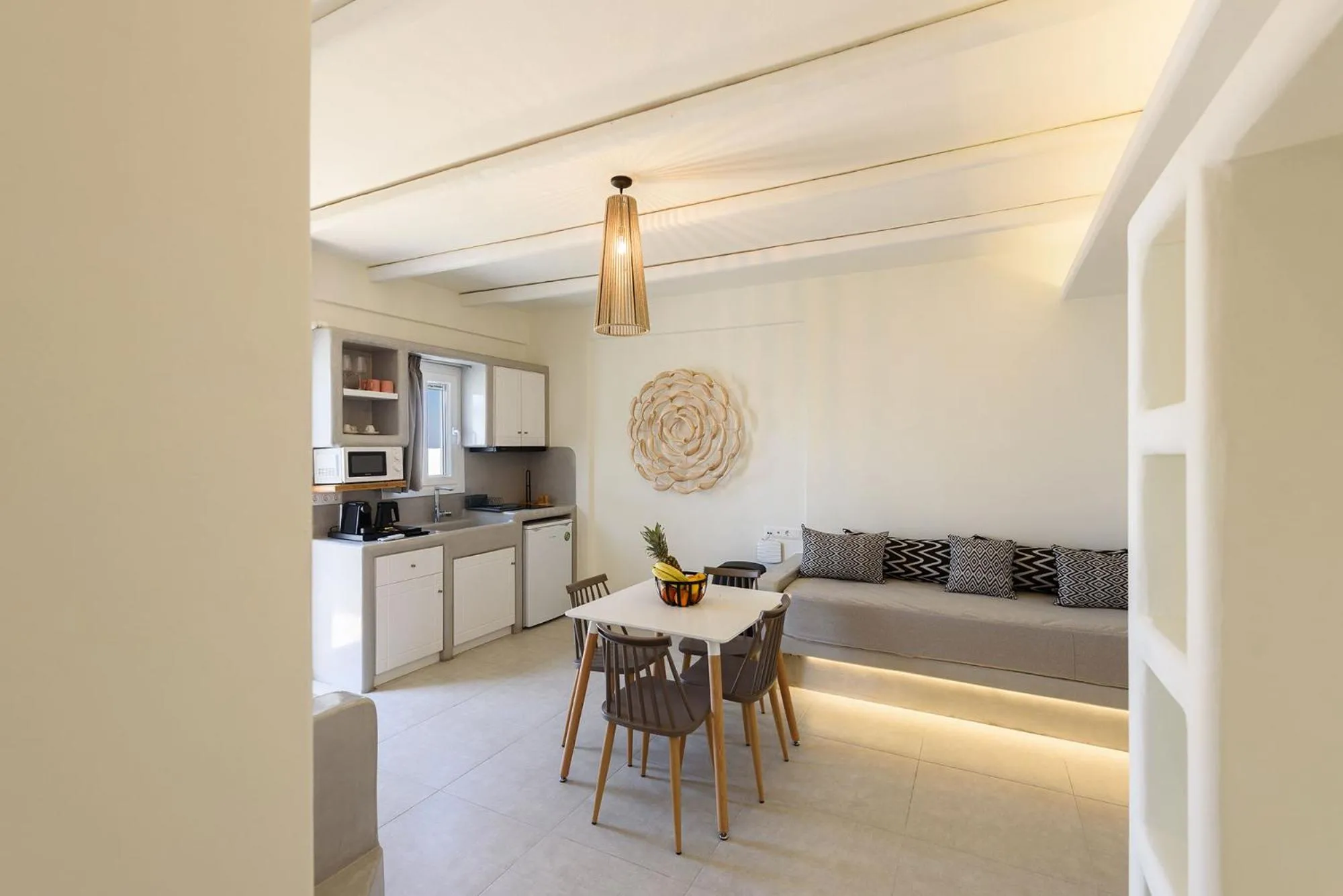 Superior Suite with Sea View and Outdoor Hot Tub in Vammos Luxury Residences
