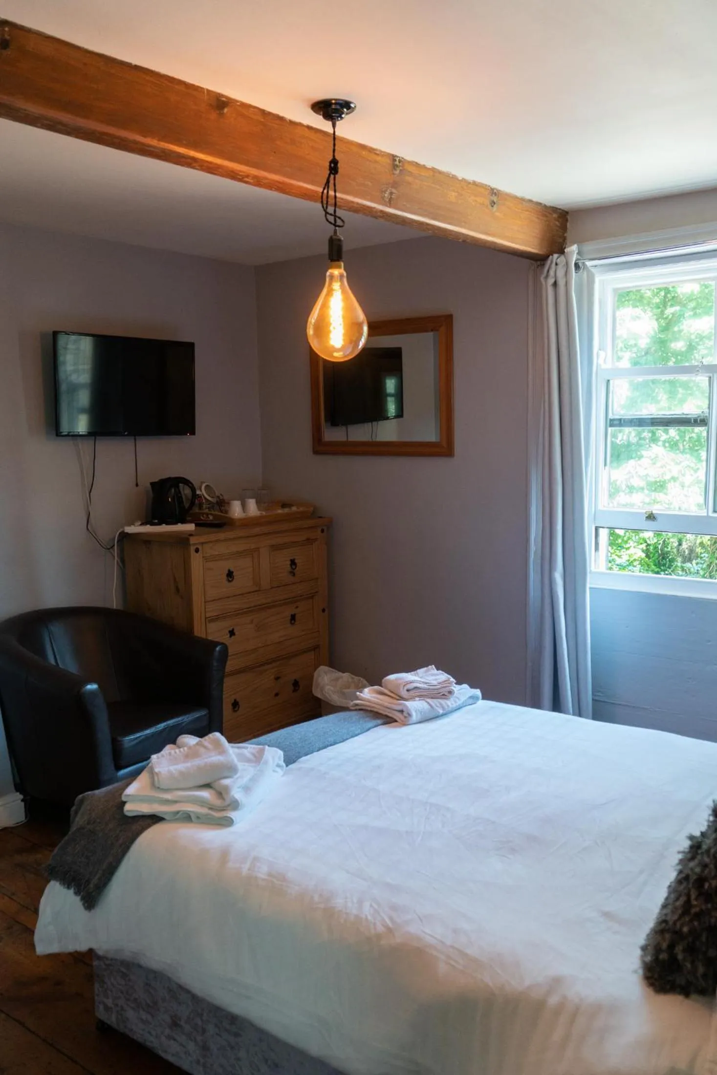 Bedroom, Bed in The White Horse Inn