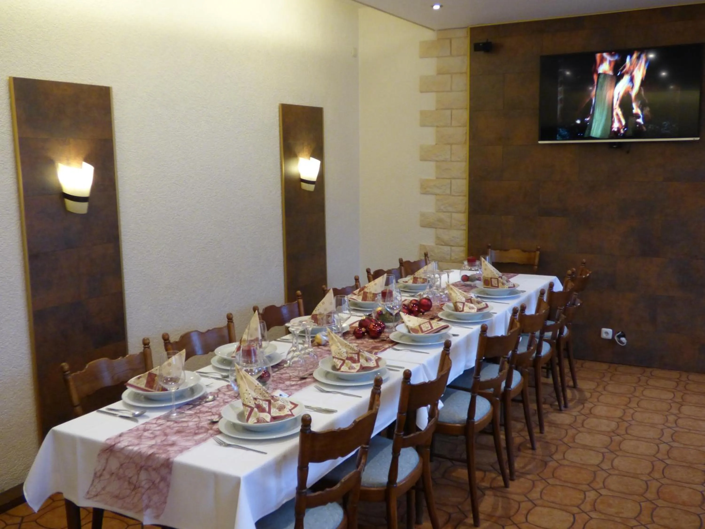 Restaurant/places to eat in Hotel Nußknacker