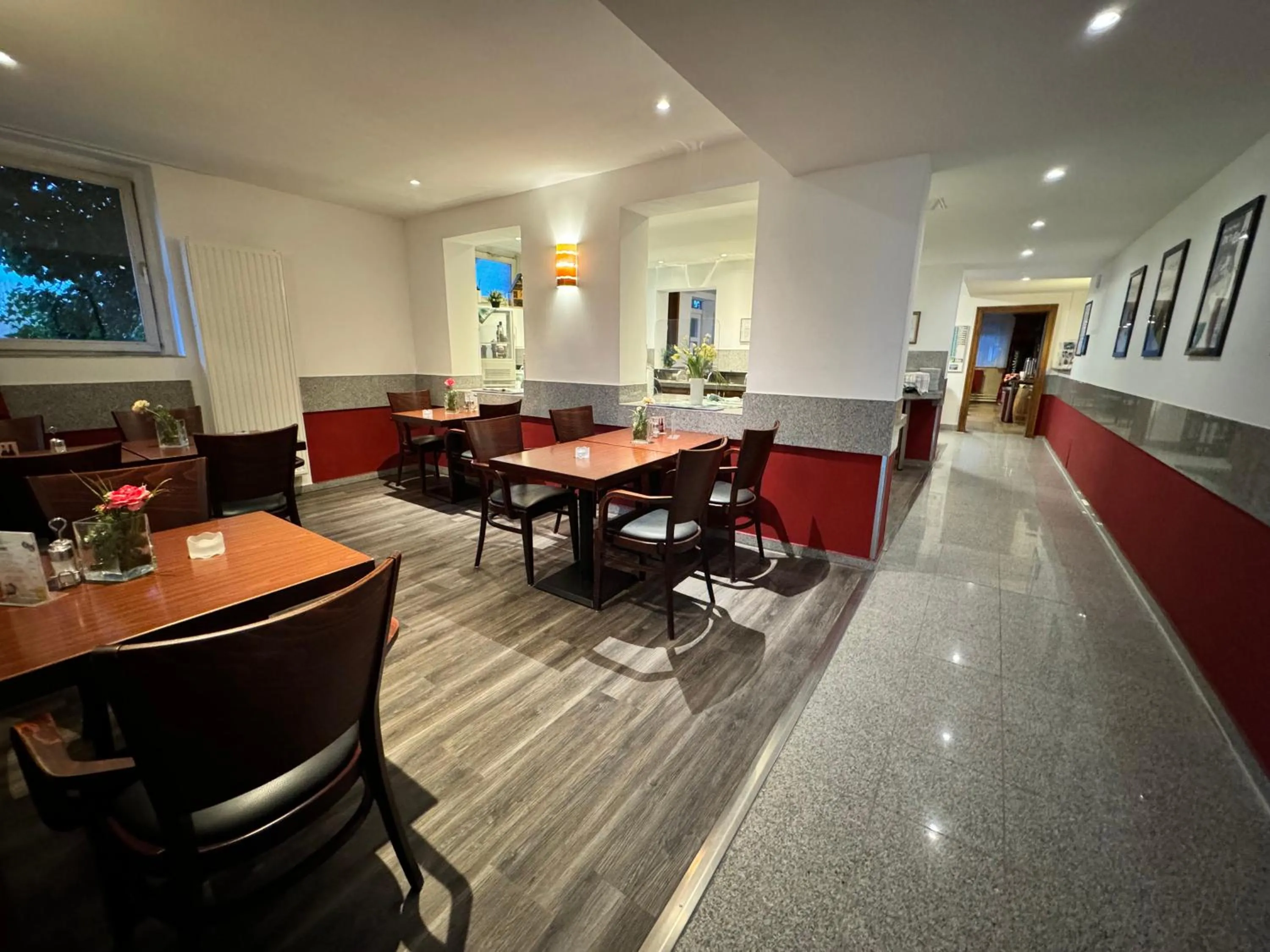 Restaurant/places to eat in Hotel am Tierpark