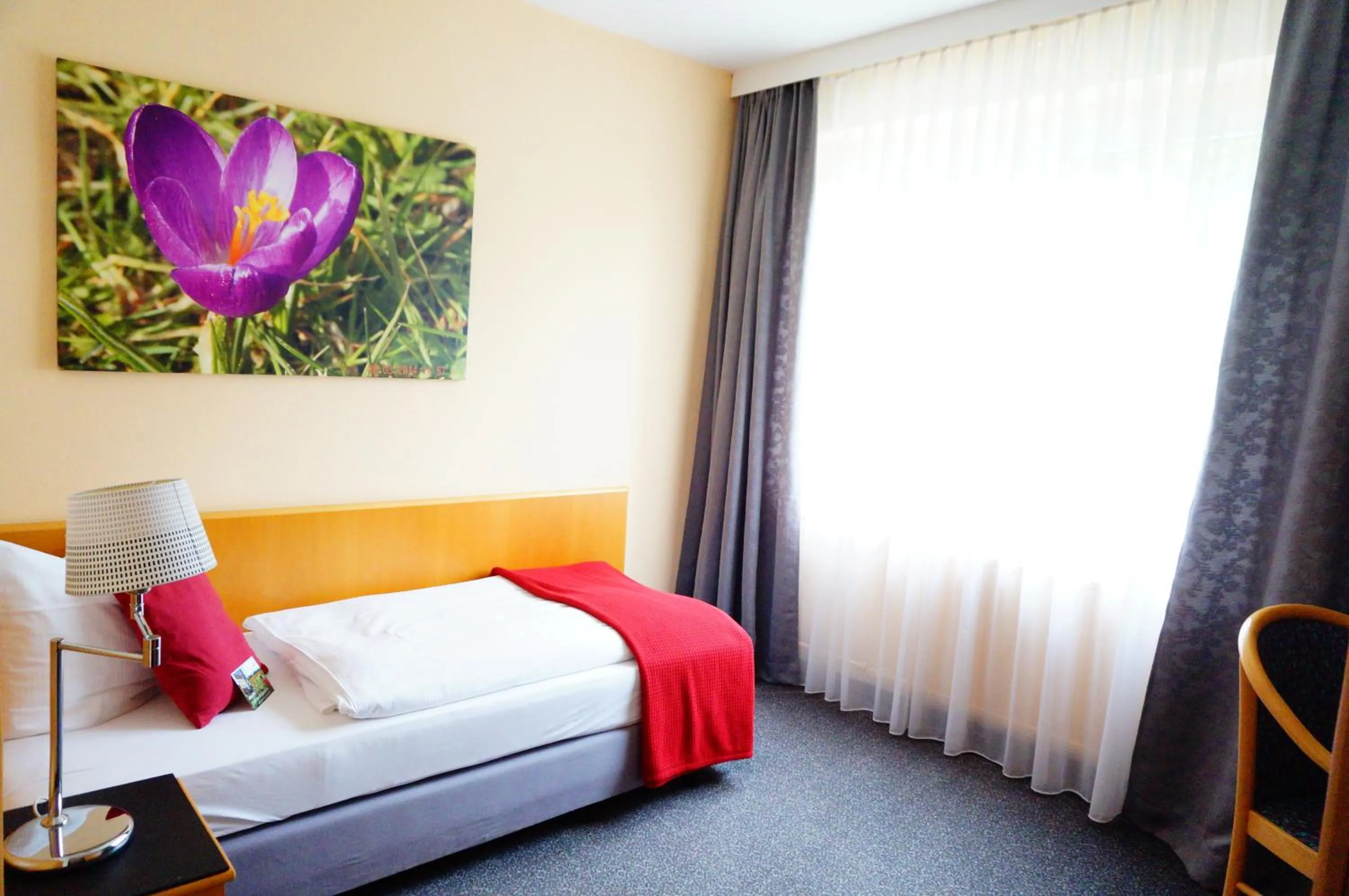 Photo of the whole room, Bed in Hotel am Tierpark