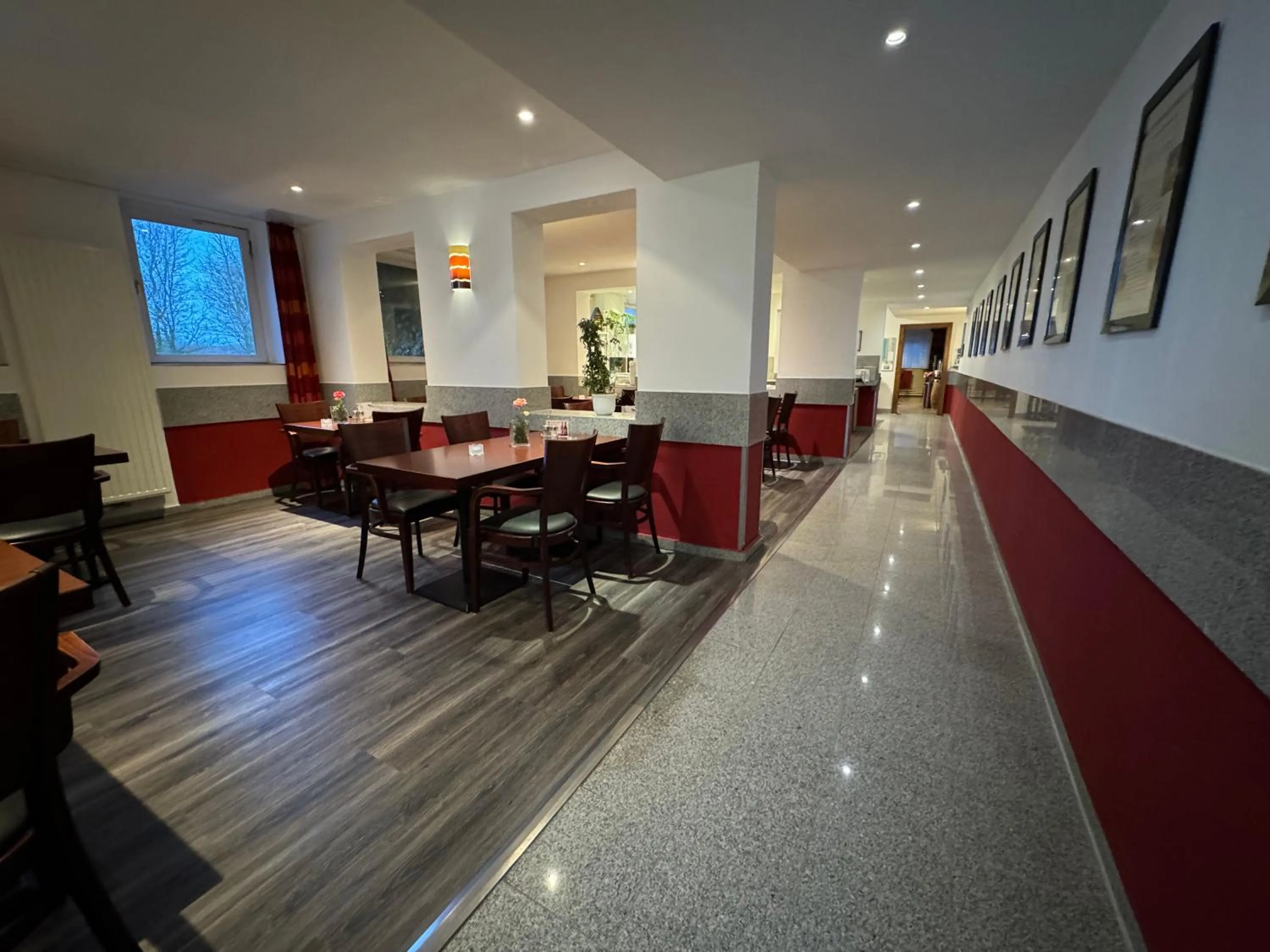 Restaurant/places to eat in Hotel am Tierpark