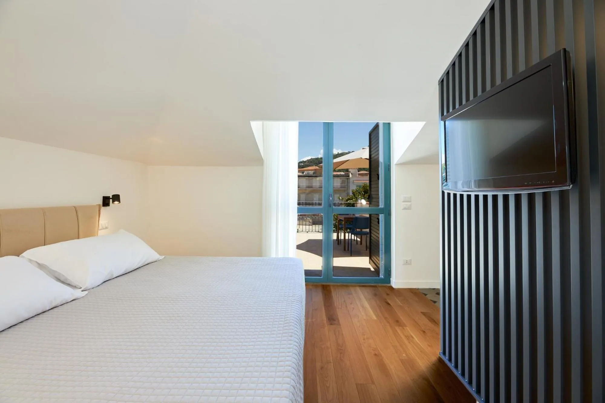 Bed in Villa Rosa Residence