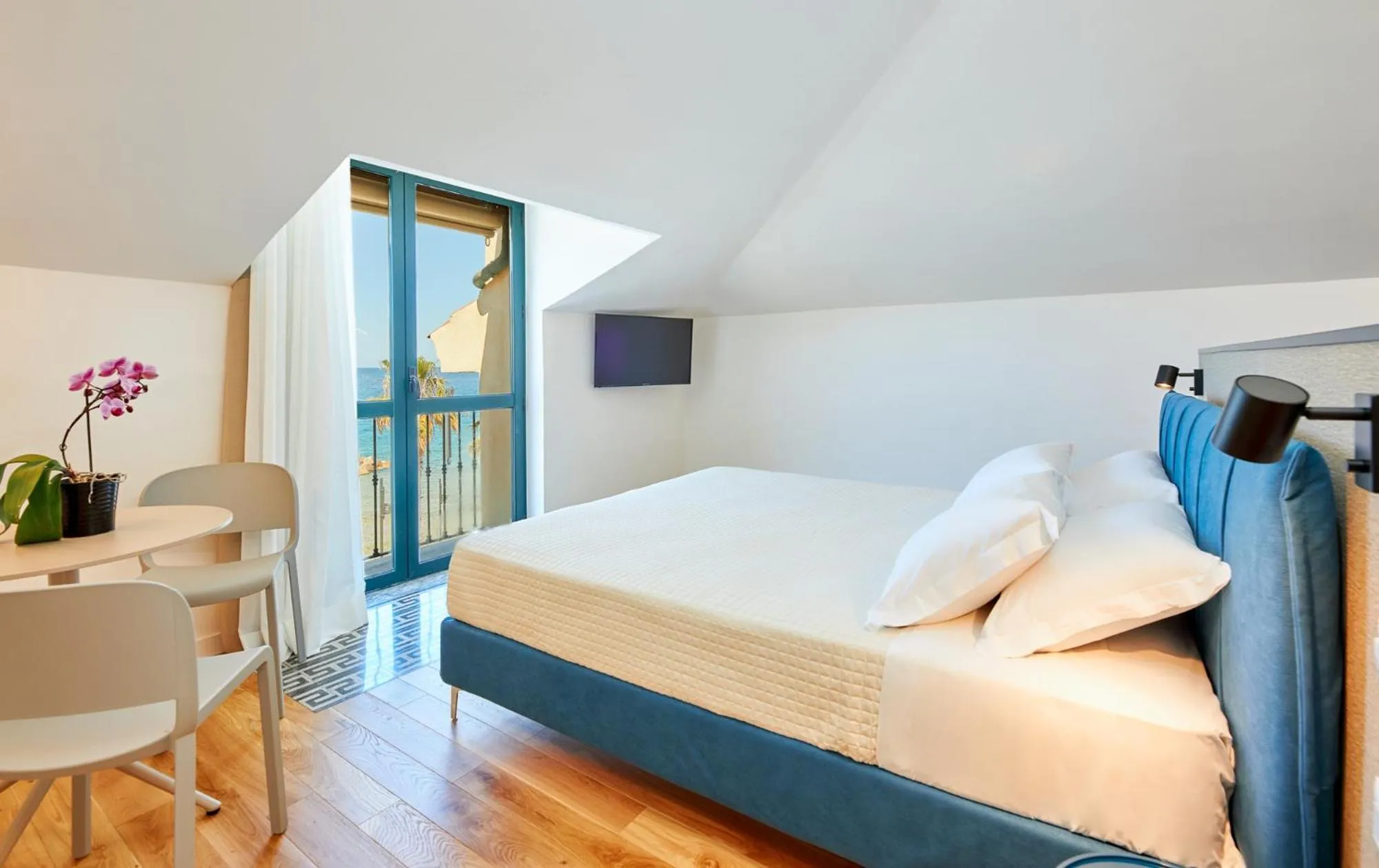 Bed in Villa Rosa Residence