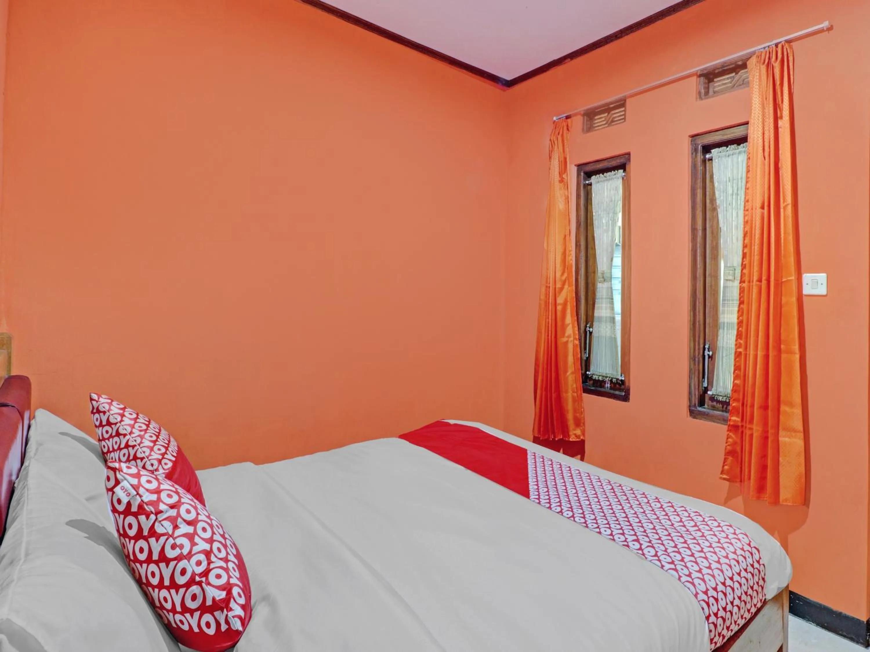 Bedroom, Bed in OYO 90454 Adinda Homestay Cibodas Lembang