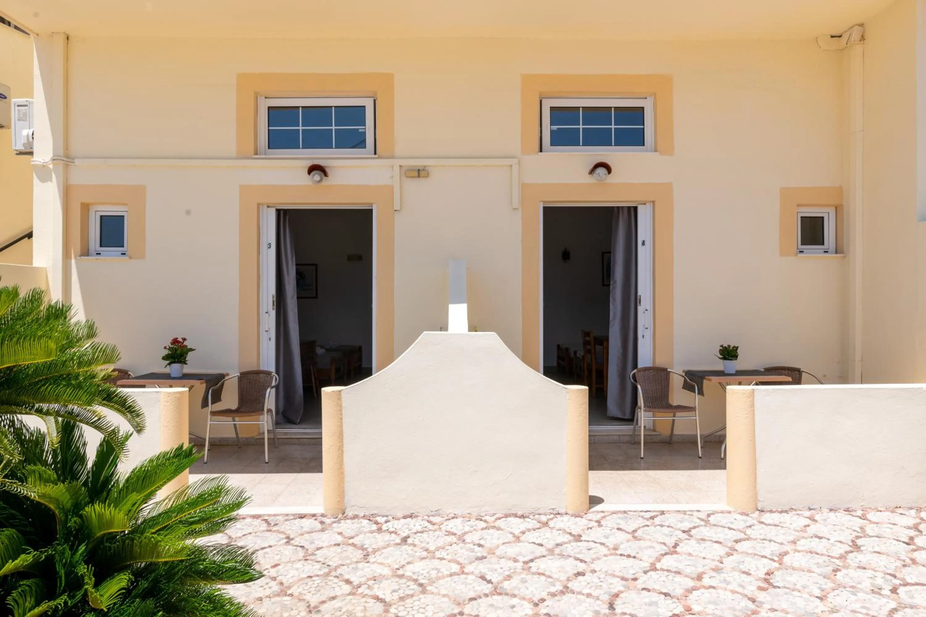 Facade/entrance in Pefkos View Apartments