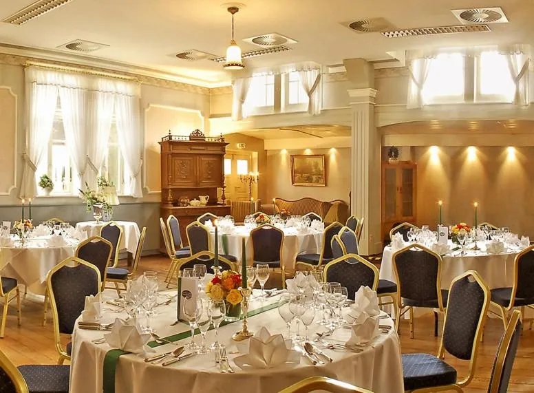 Restaurant/places to eat in Landgasthaus & Hotel Lindenhof