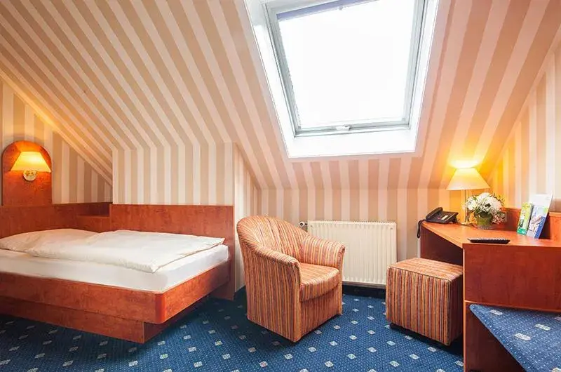 Single Room in Landgasthaus & Hotel Lindenhof Single Room in Landgasthaus & Hotel Lindenhof