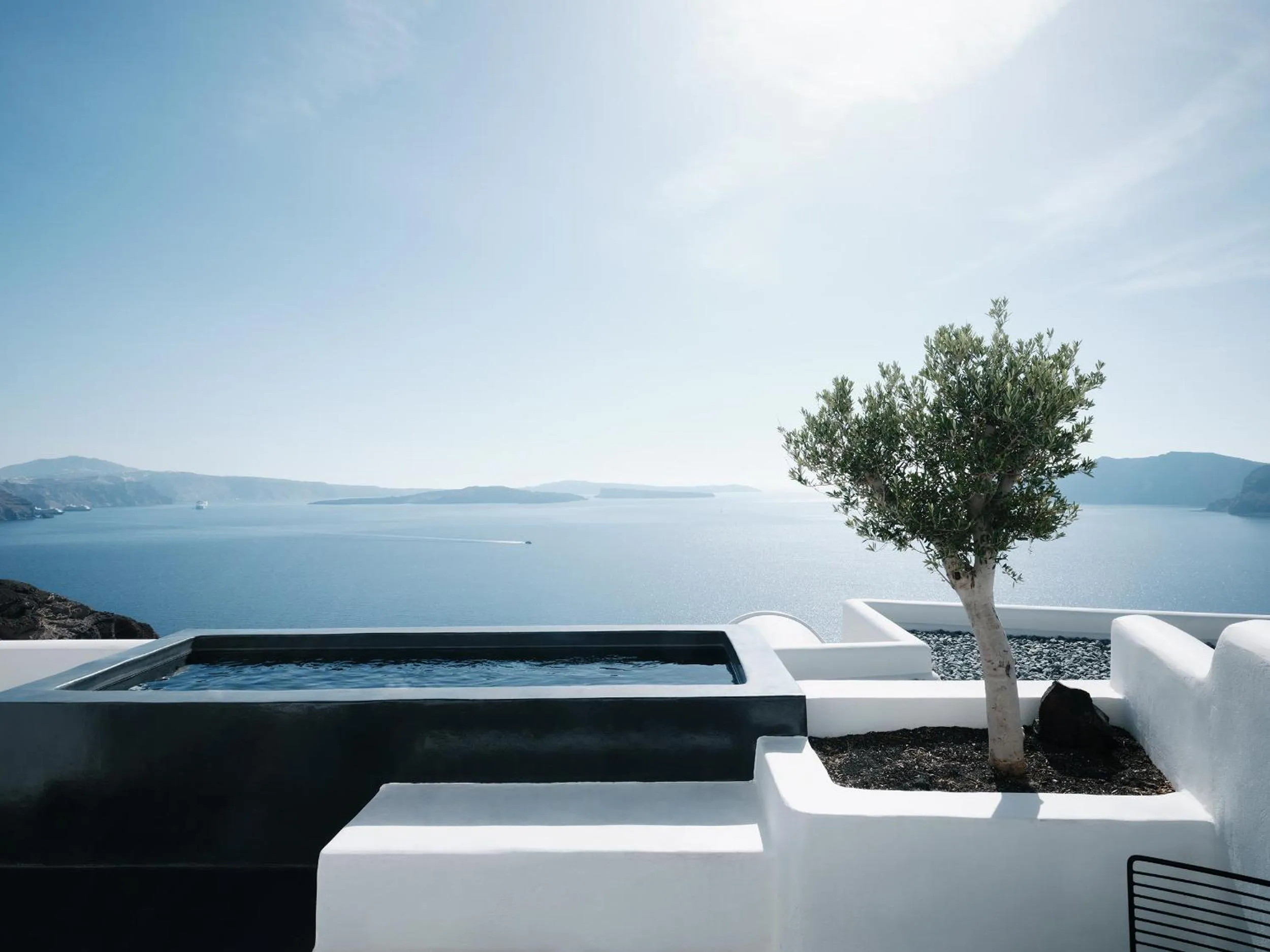 Hot Tub in Abyss Santorini