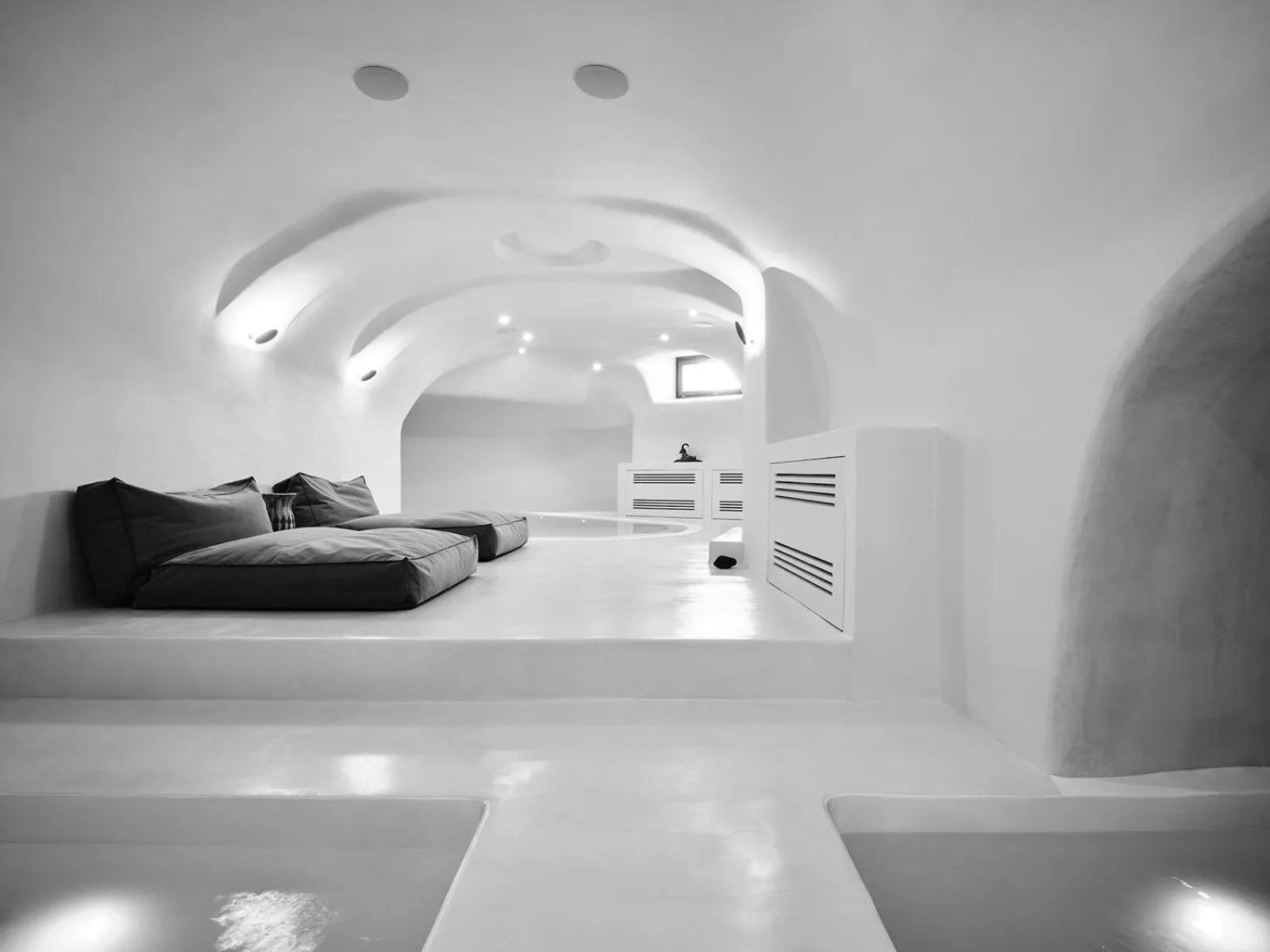 Spa and wellness centre/facilities in Abyss Santorini