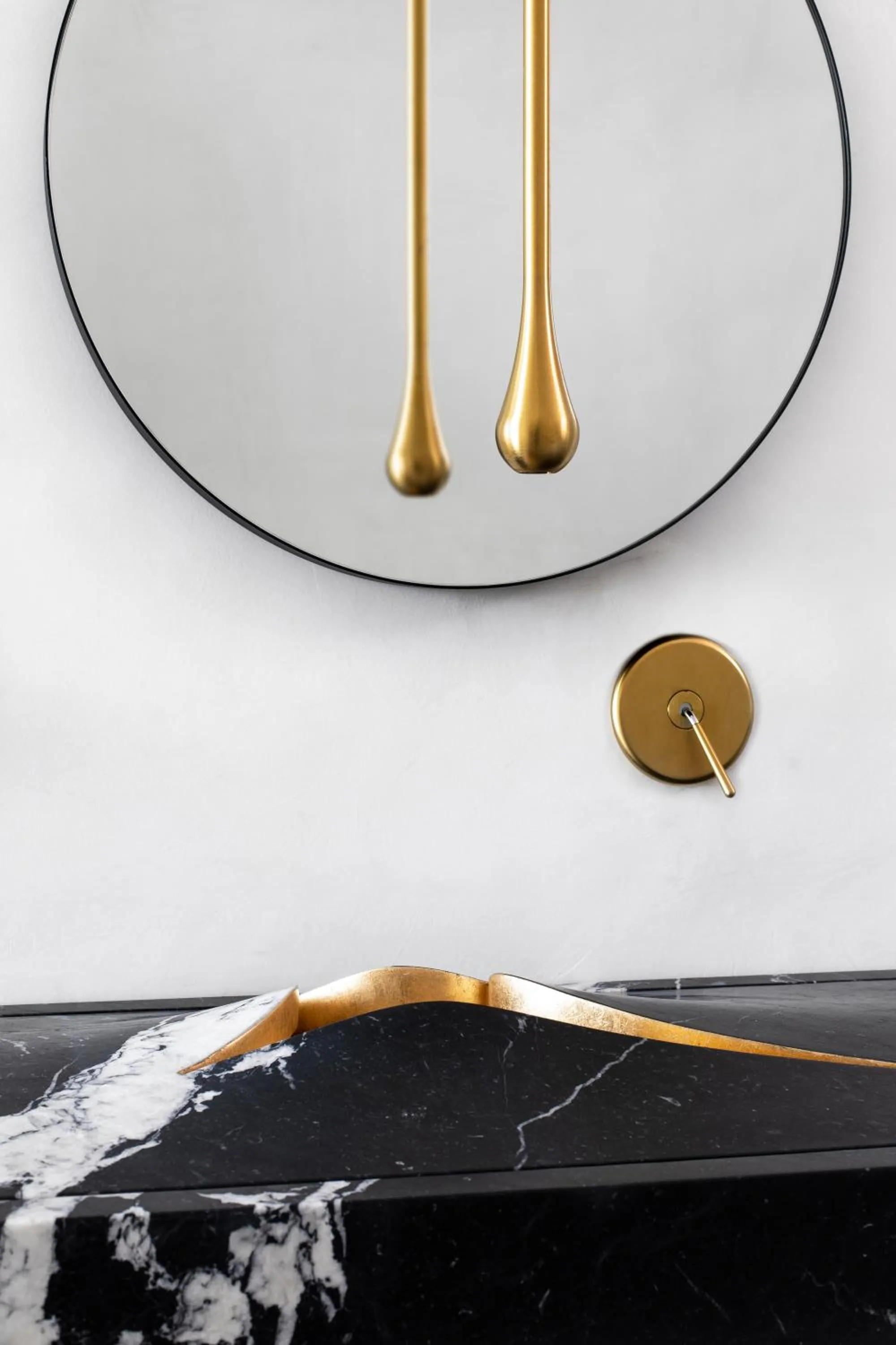 Public Bath in Abyss Santorini