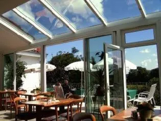 Restaurant/places to eat in Neukirchener Hof