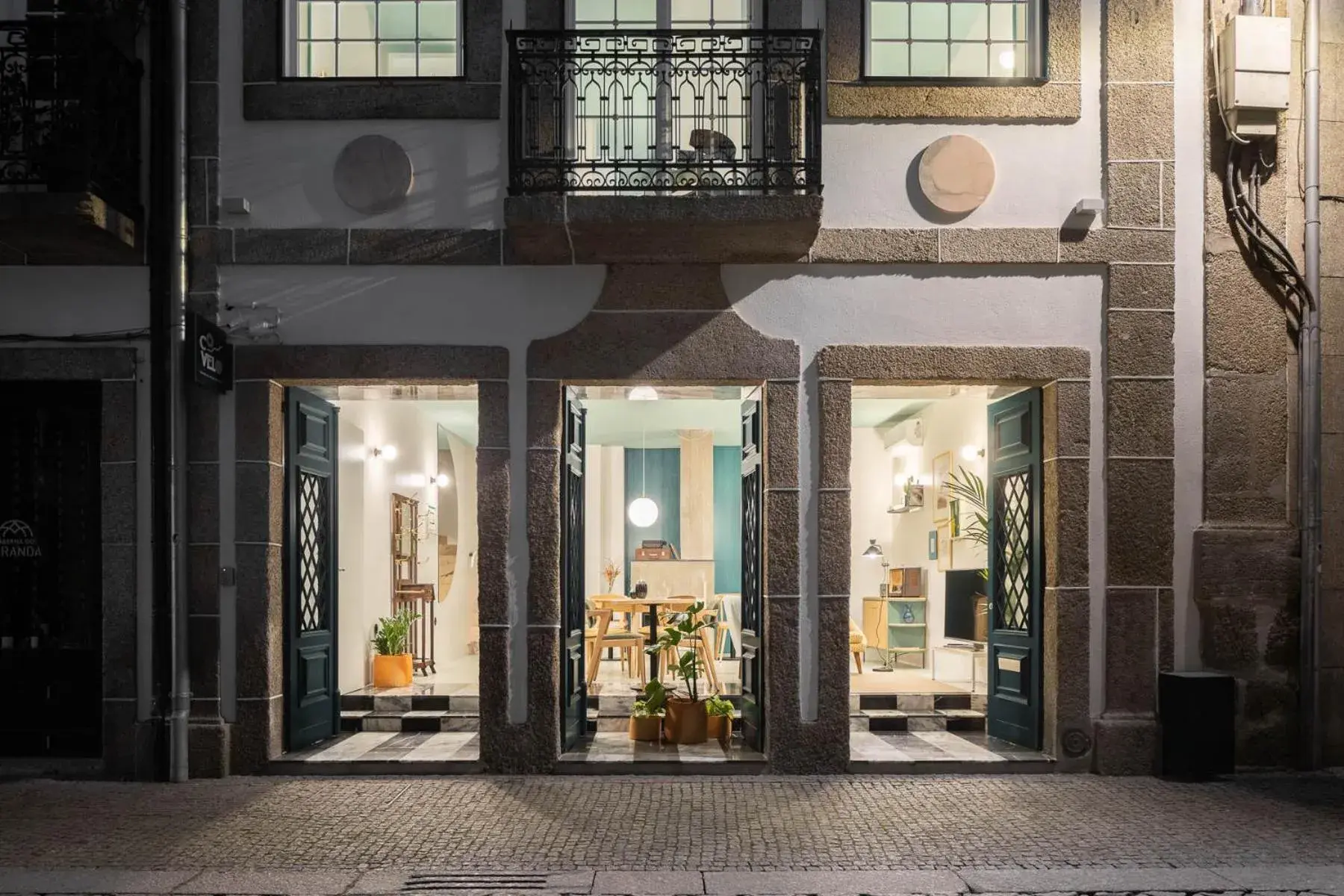 Facade/entrance in Covelo - The Original Rooms and Suites Facade/entrance in Covelo - The Original Rooms and Suites