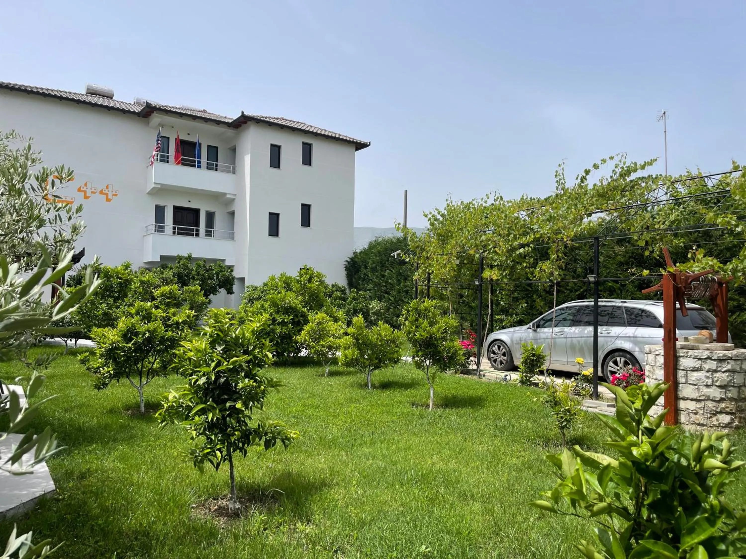 Hotel Vila C plus plus