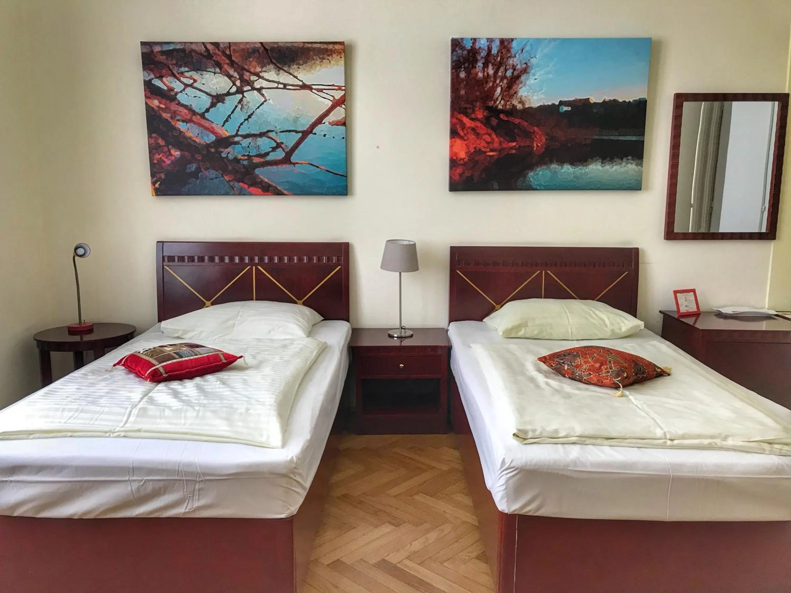 Bedroom, Bed in Hotel Pension Museum