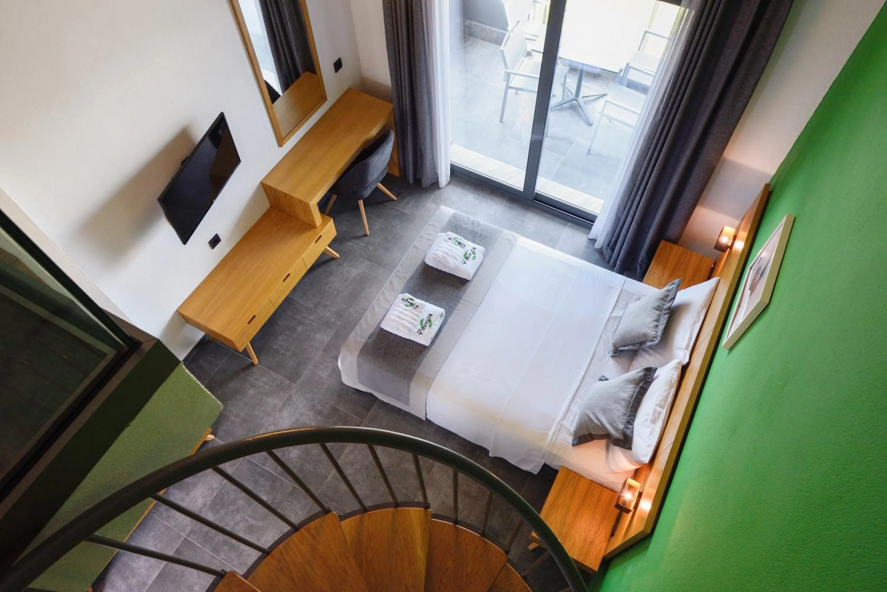 Botanica Luxury Suites