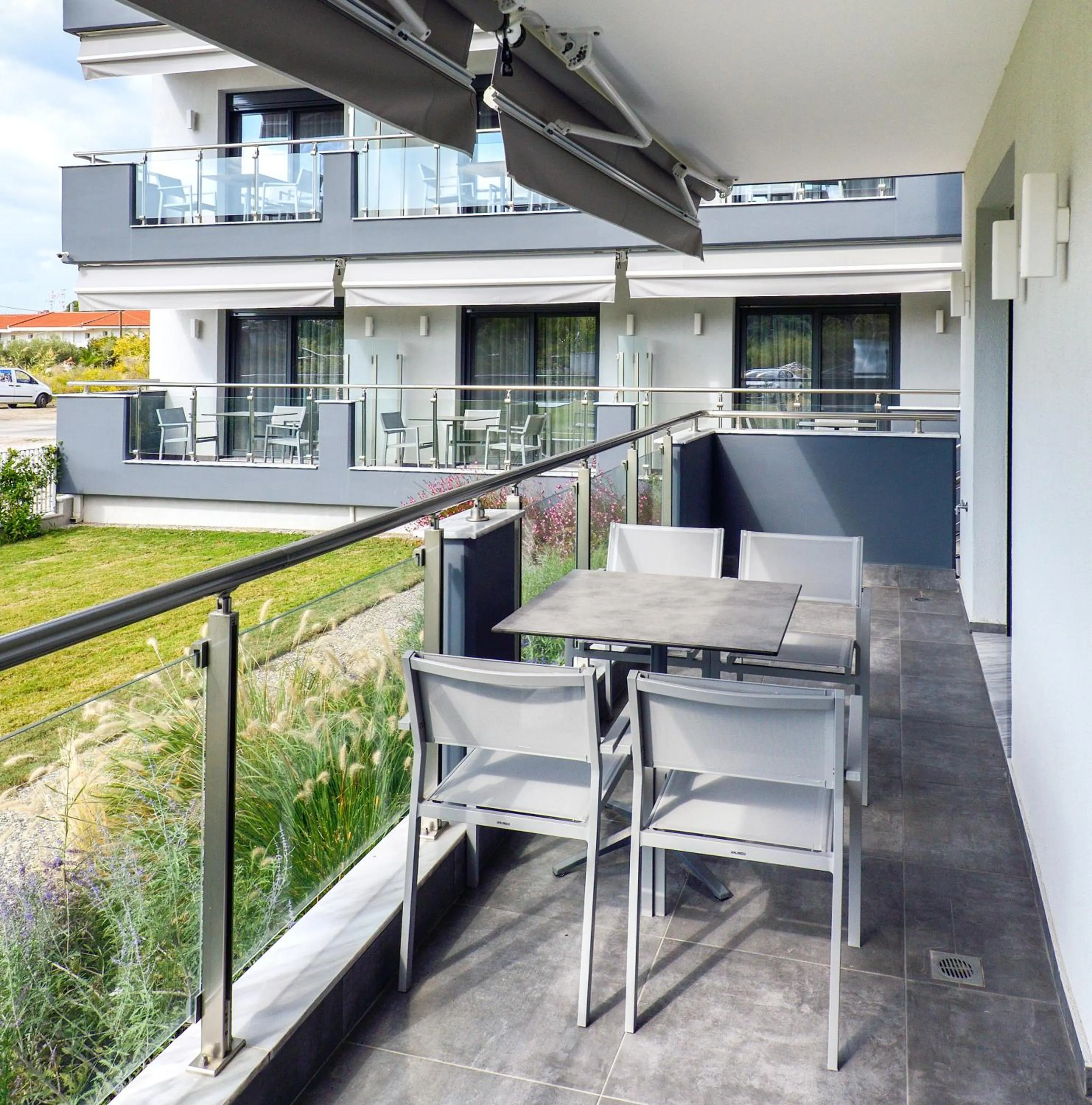 Botanica Luxury Suites