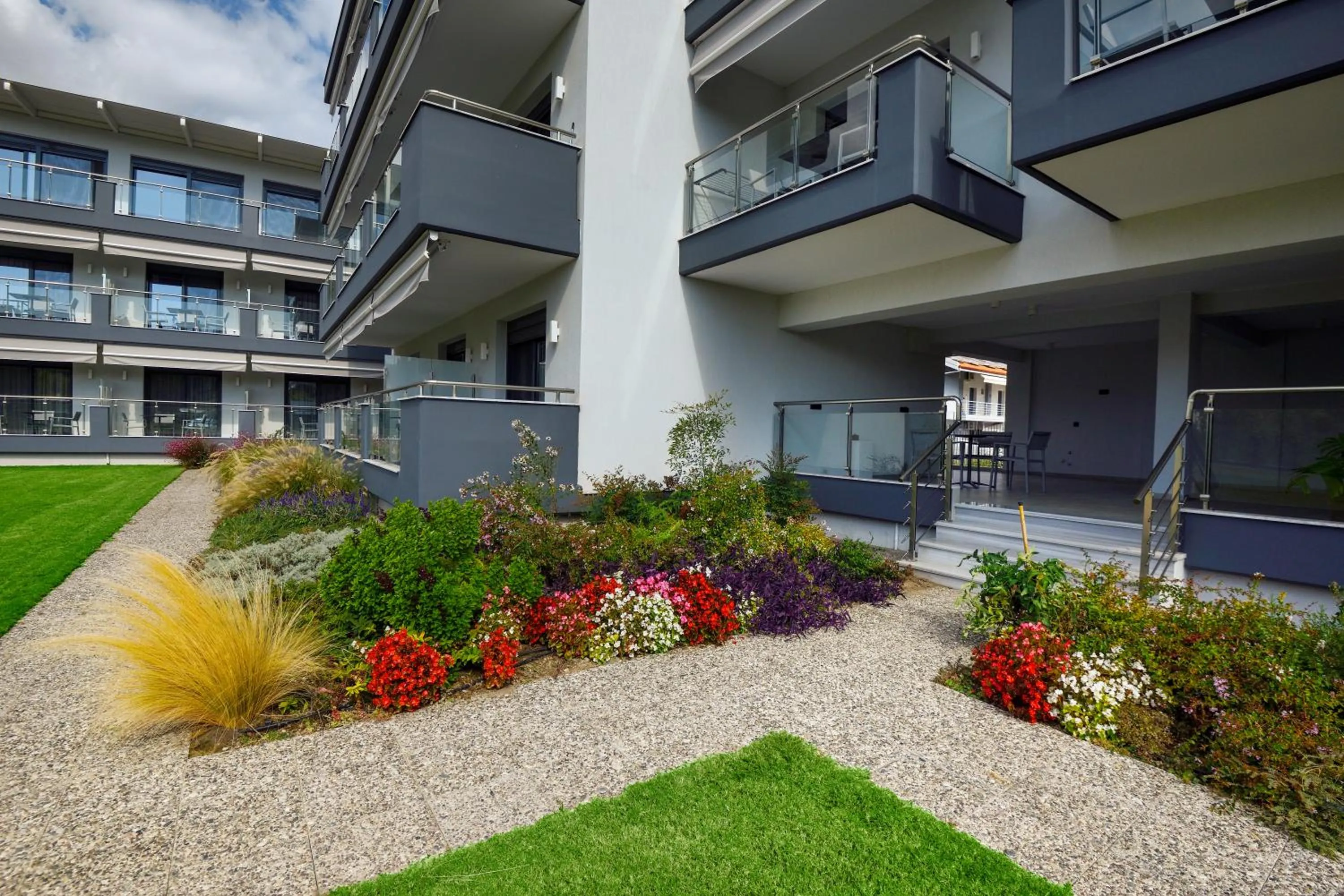 Botanica Luxury Suites