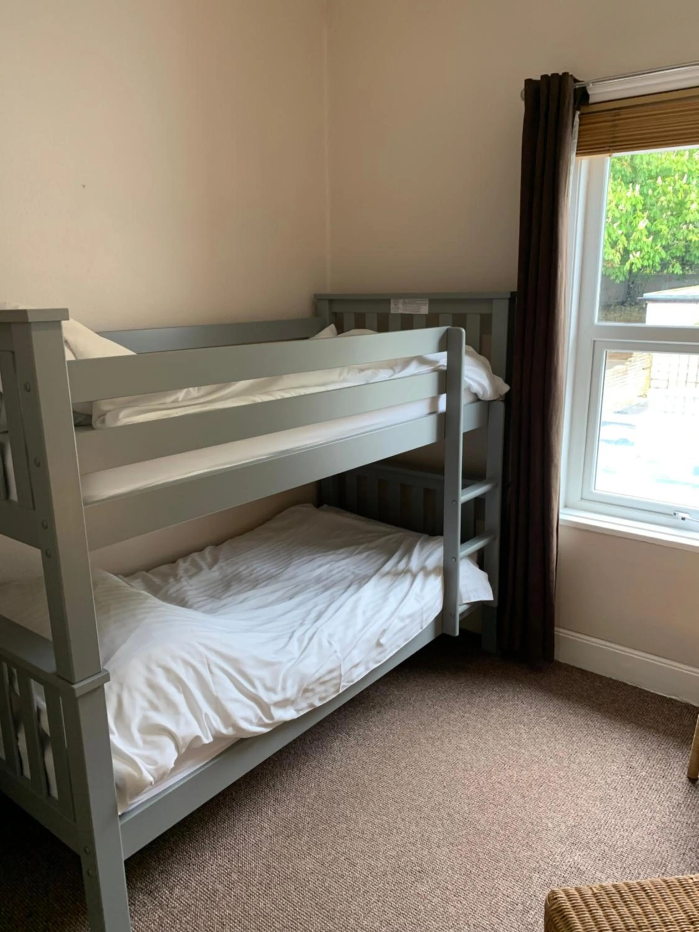 bunk bed, Bed in The Chestnuts