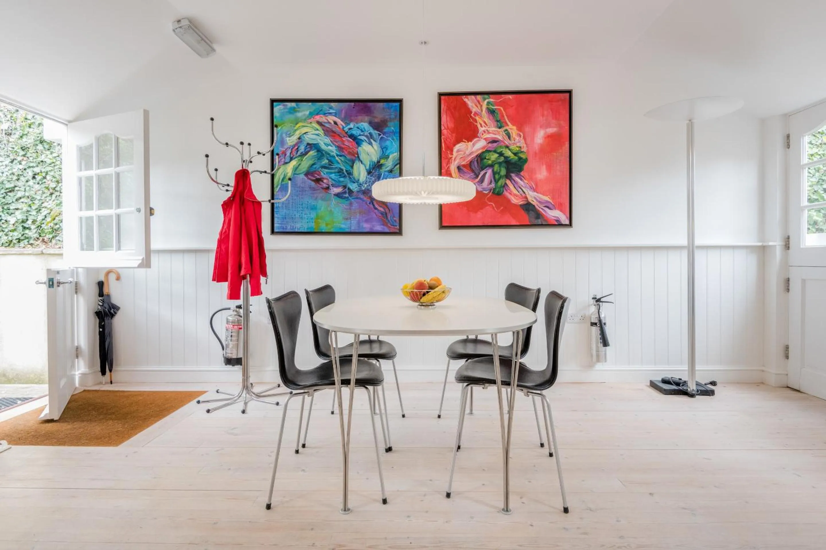 Lobby or reception in OYO Shanklin Beach Hotel