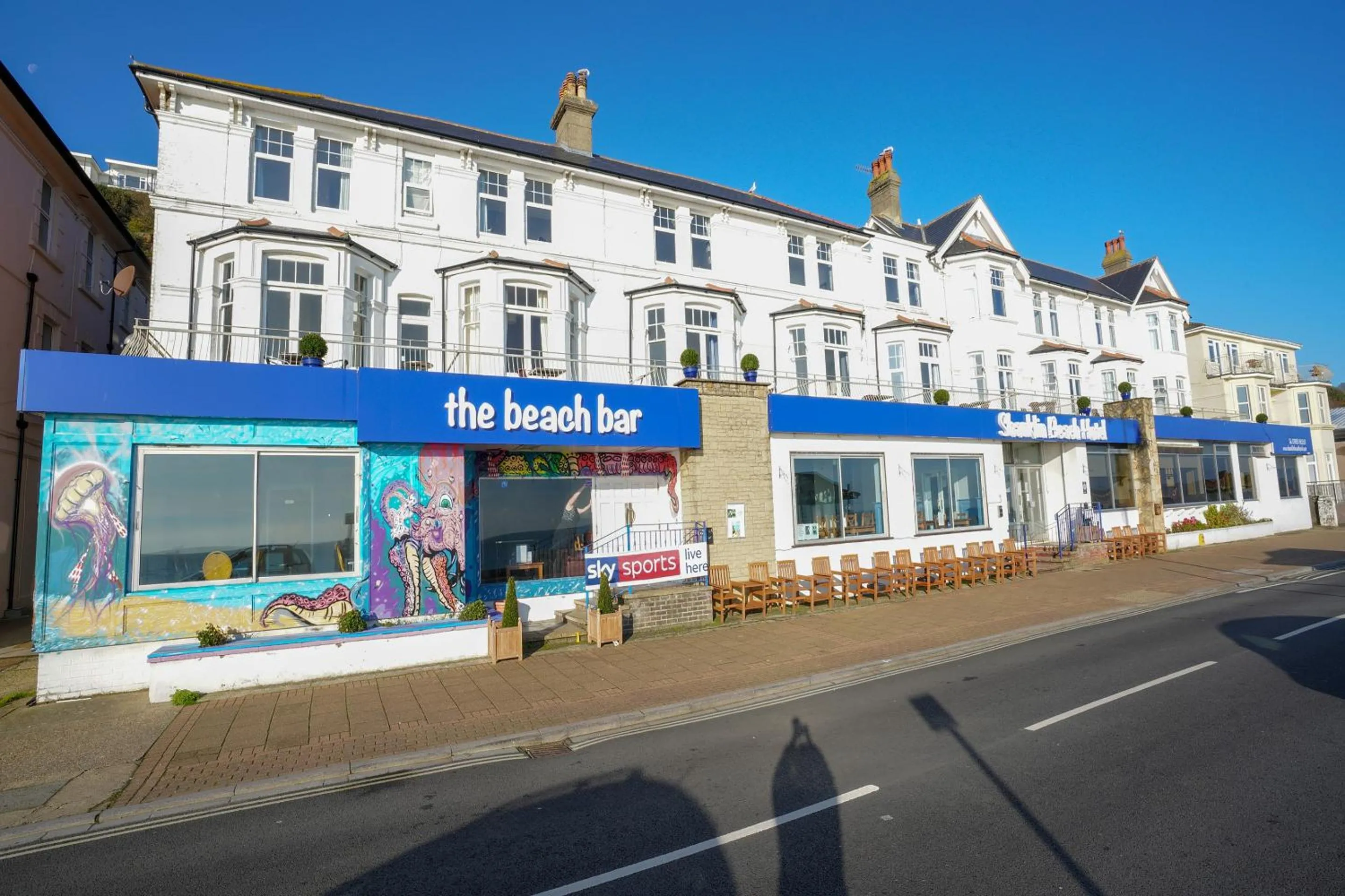Facade/entrance in OYO Shanklin Beach Hotel