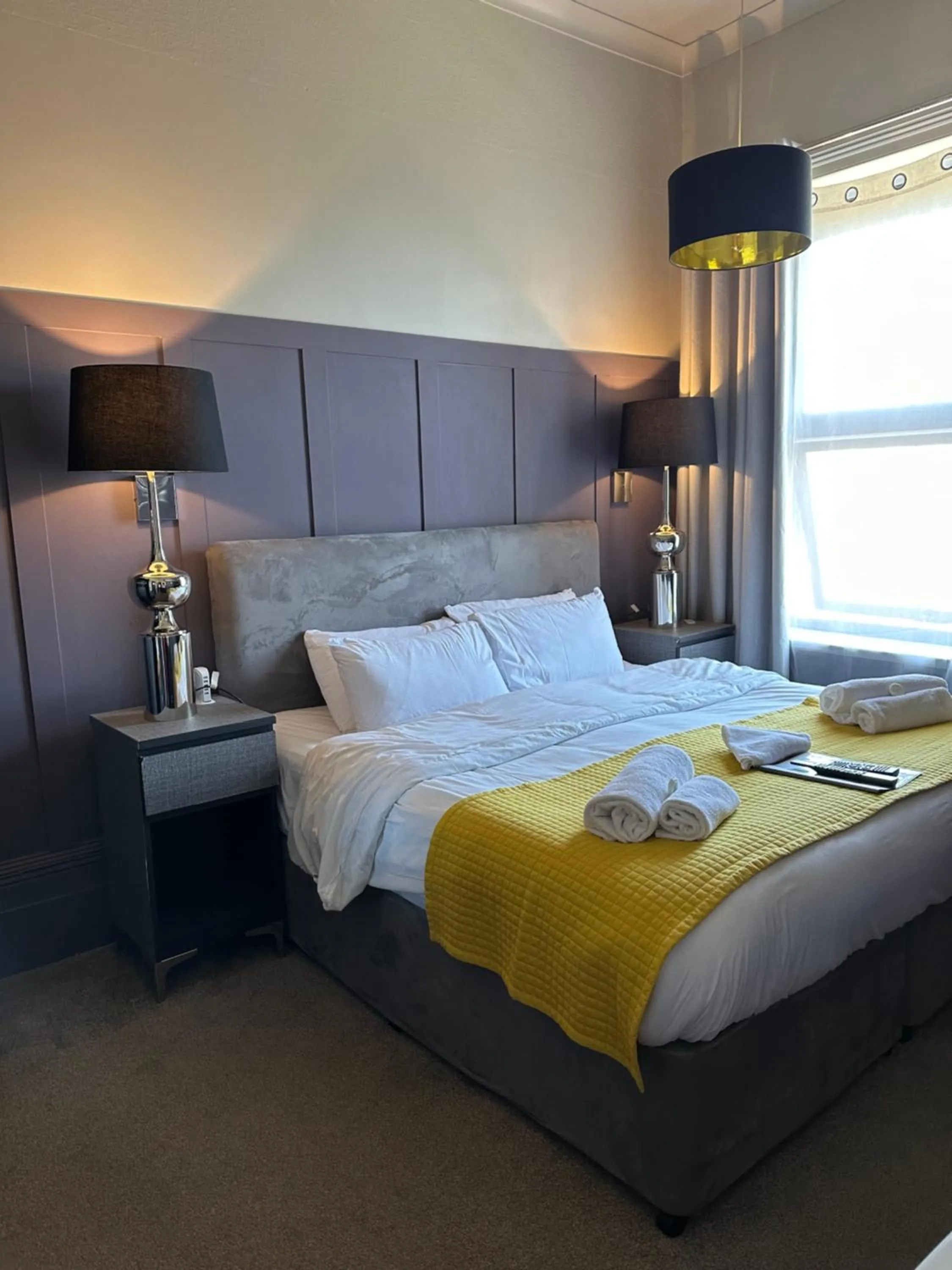 Bedroom, Bed in The Q Hotel