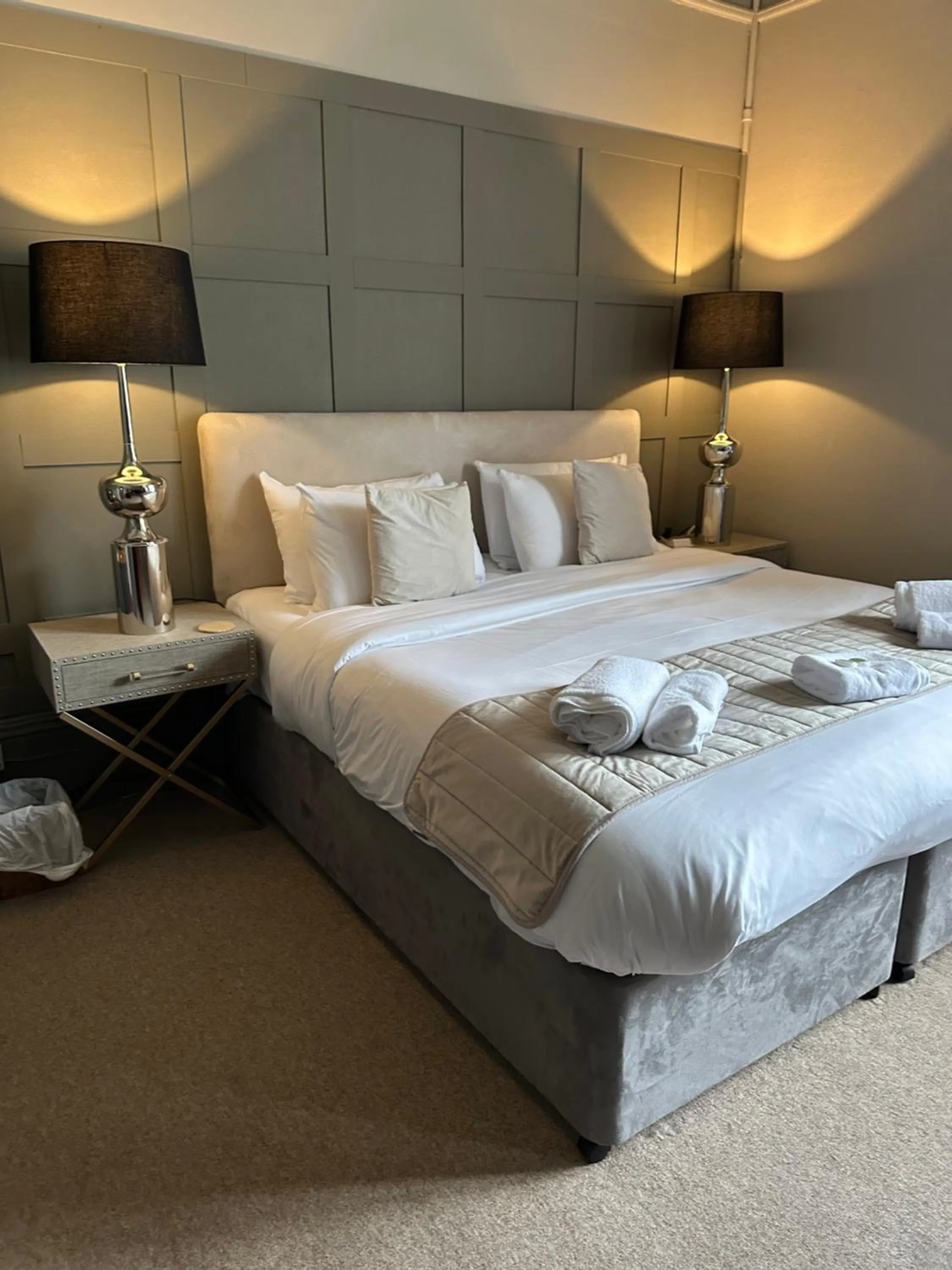 Bedroom, Bed in The Q Hotel