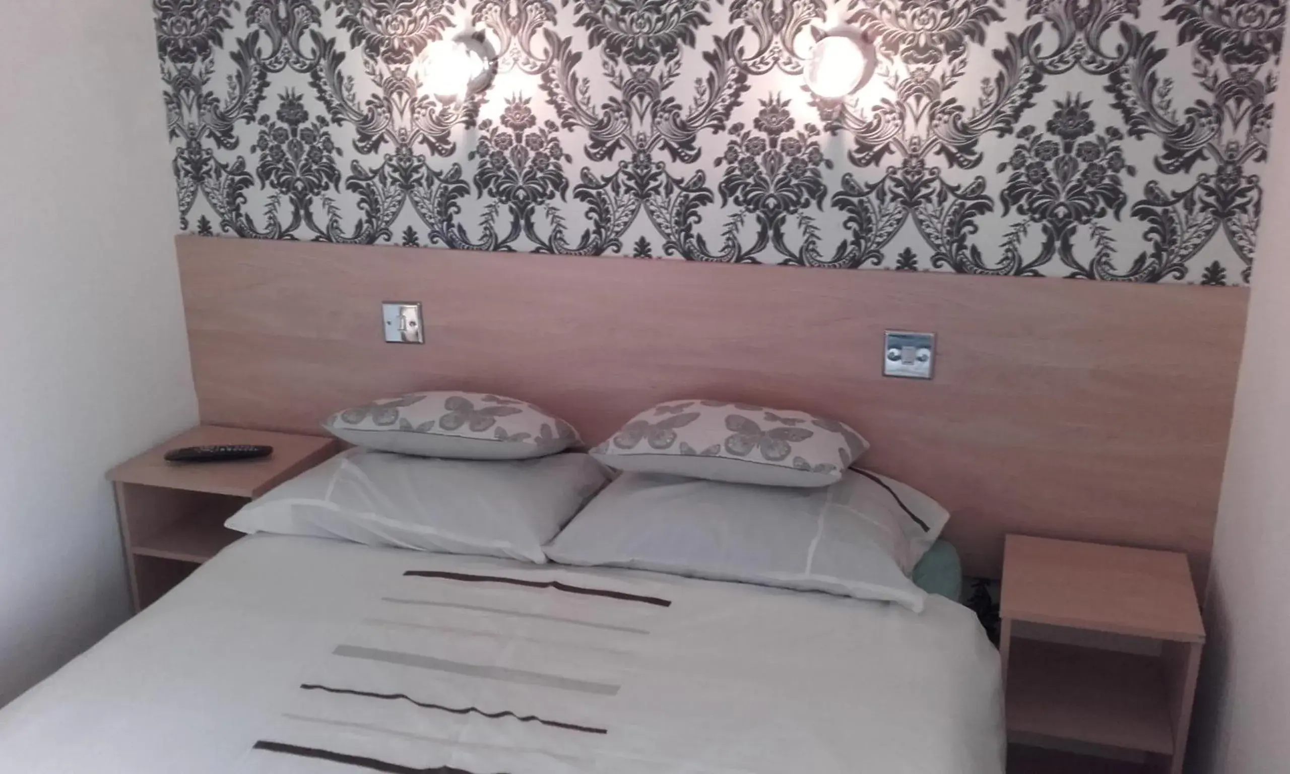 Standard Double Room in The Penrhyn Standard Double Room in The Penrhyn