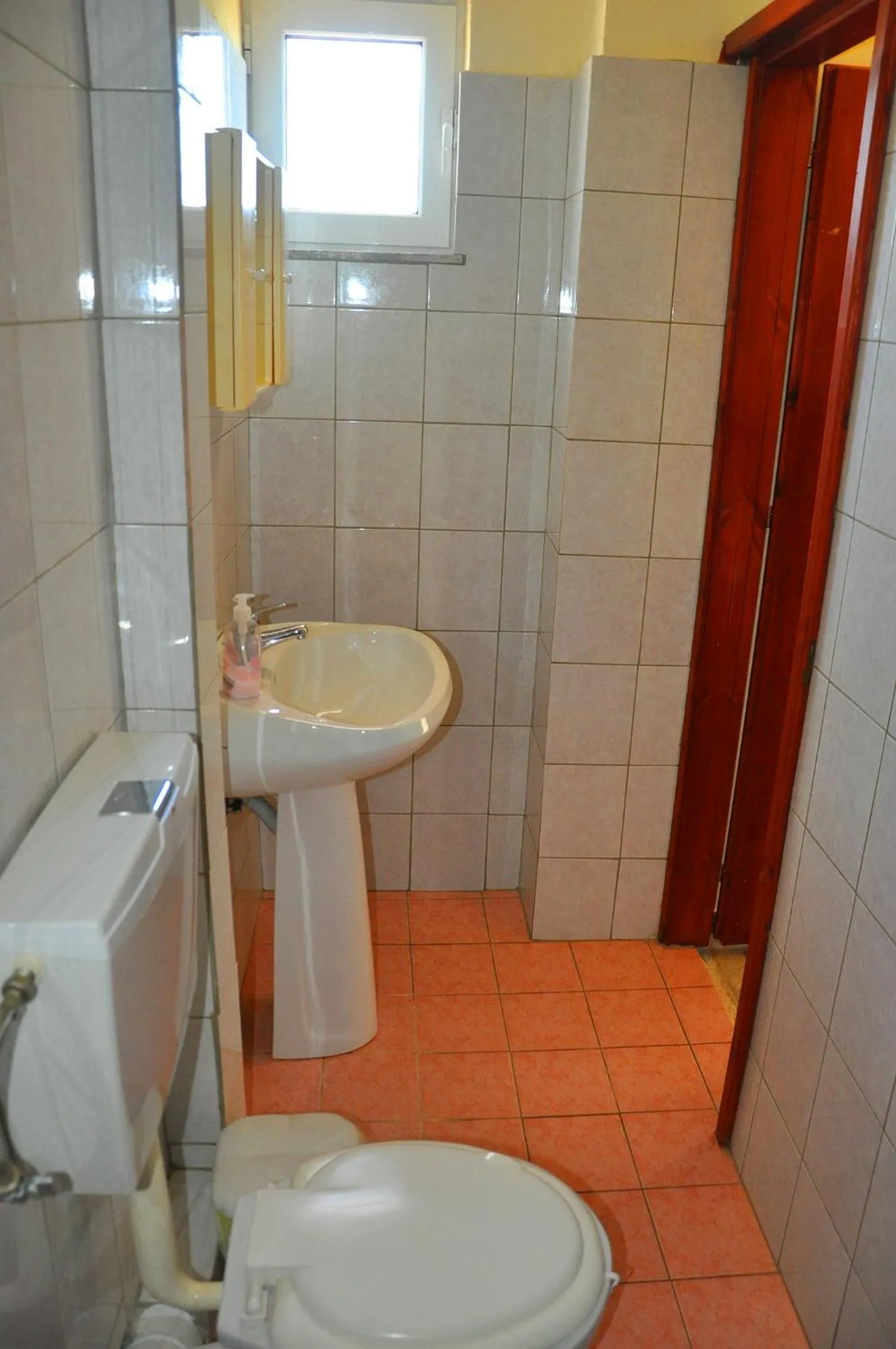 Bathroom in Vai Rent Rooms