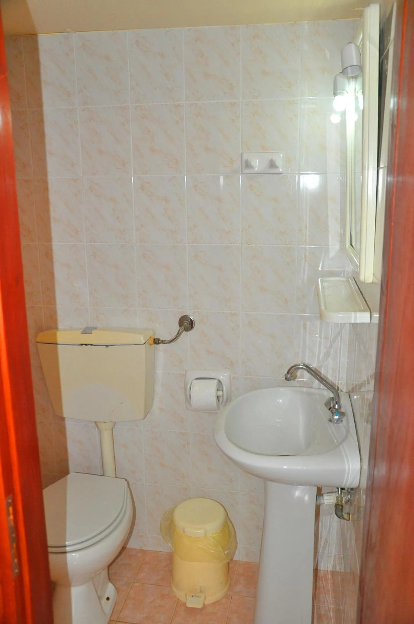 Bathroom in Vai Rent Rooms
