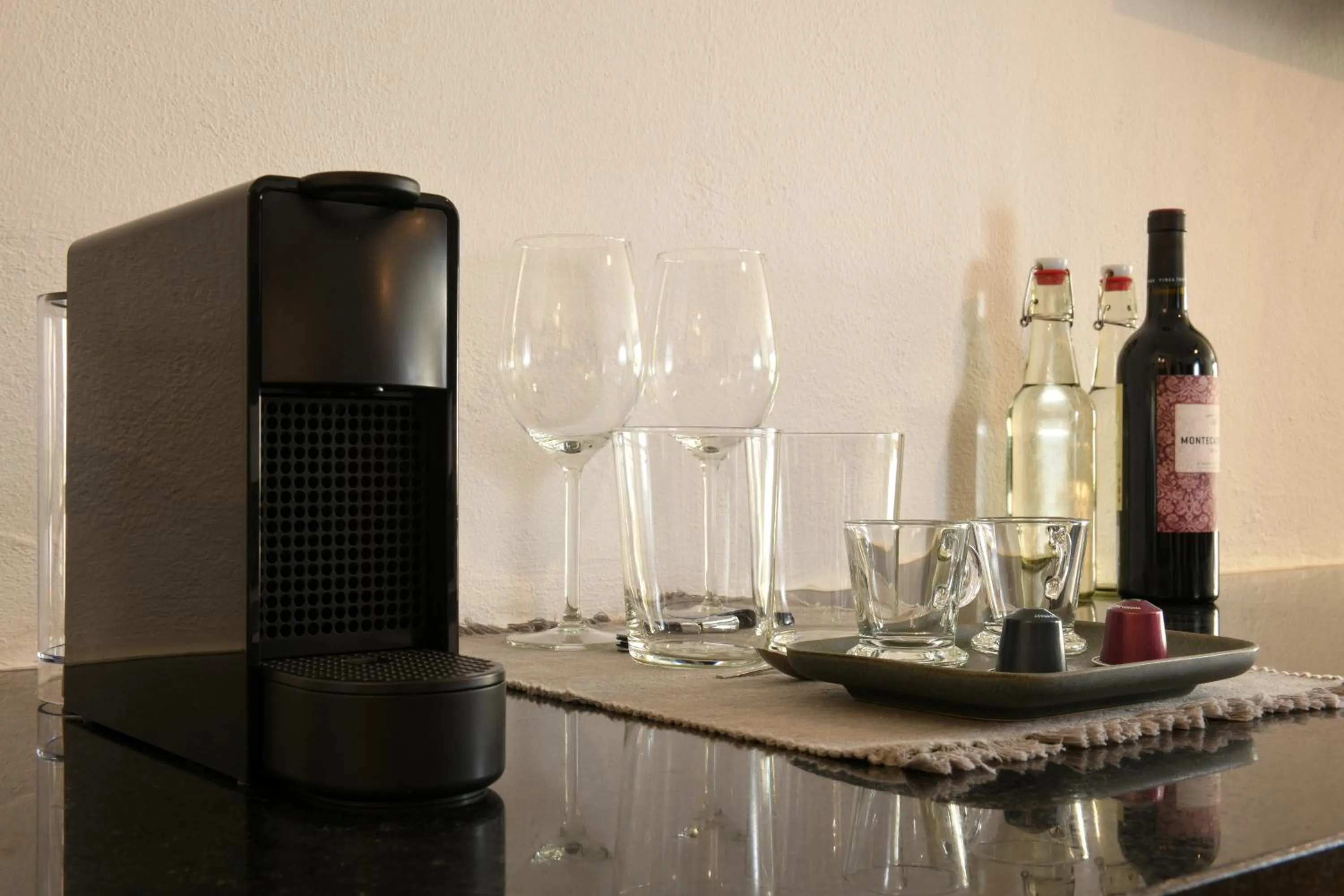 Food and drinks in Casa del Jaguar Beach Hotel