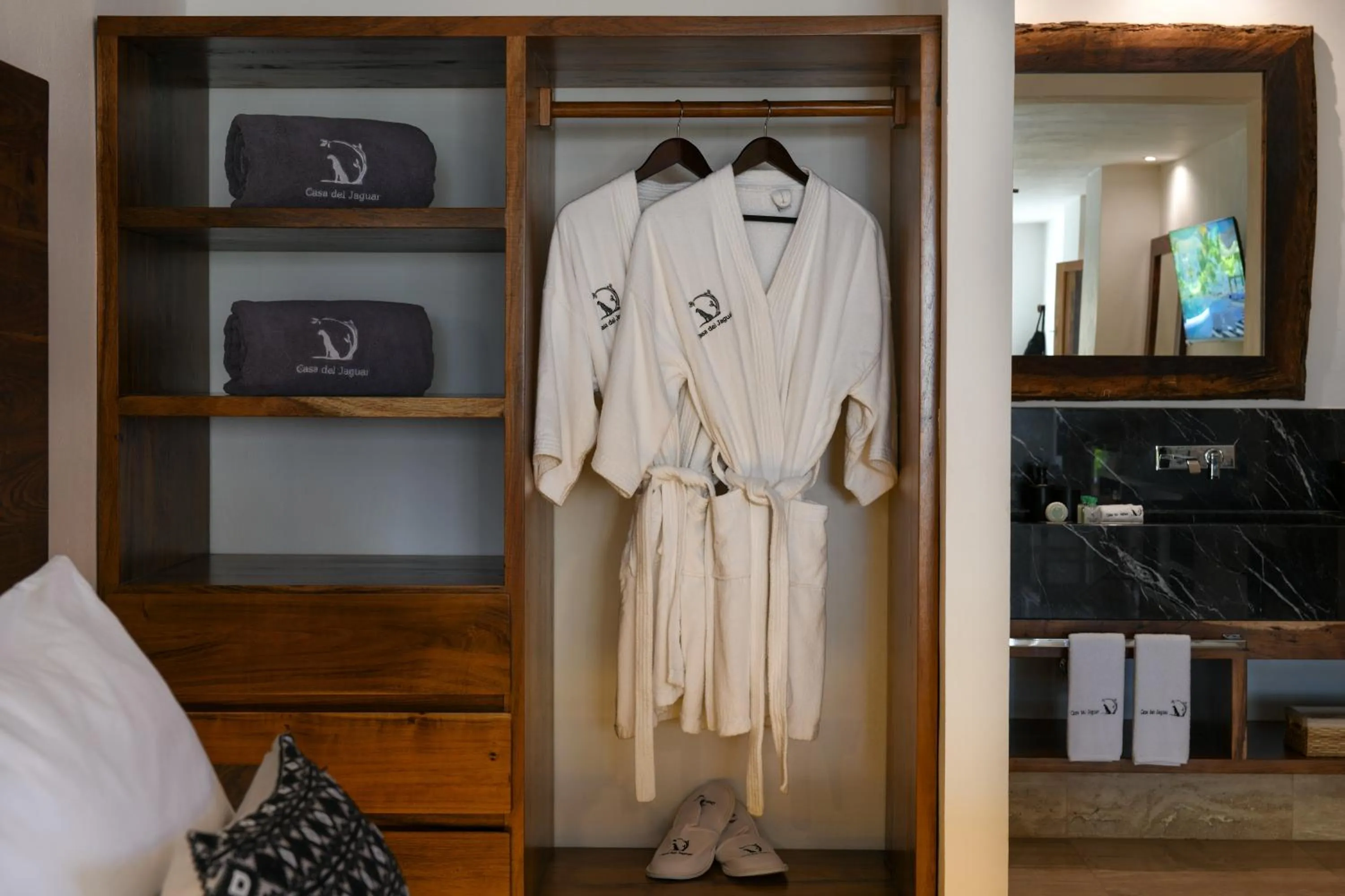 wardrobe in Casa del Jaguar Beach Hotel