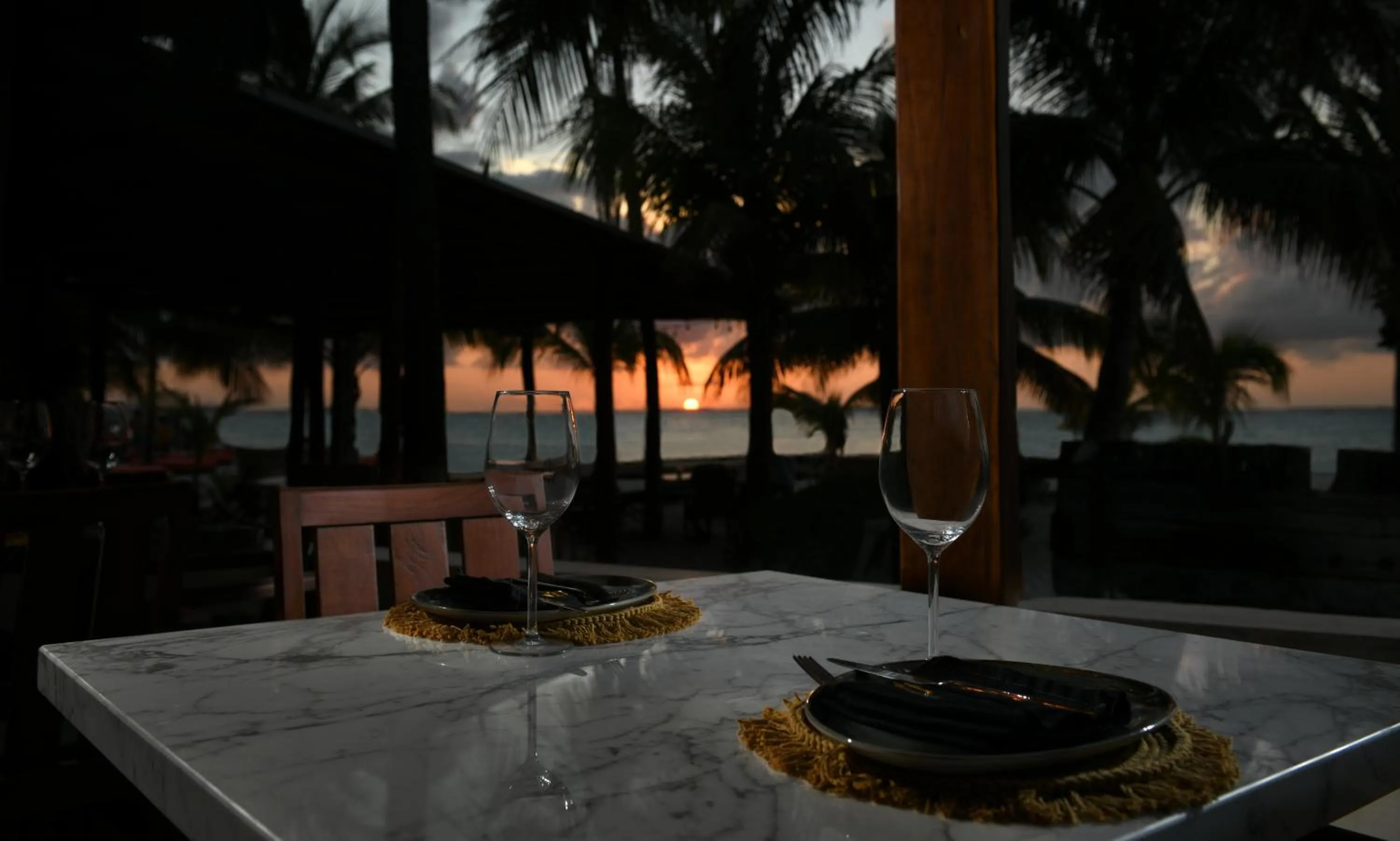 Dining area in Casa del Jaguar Beach Hotel