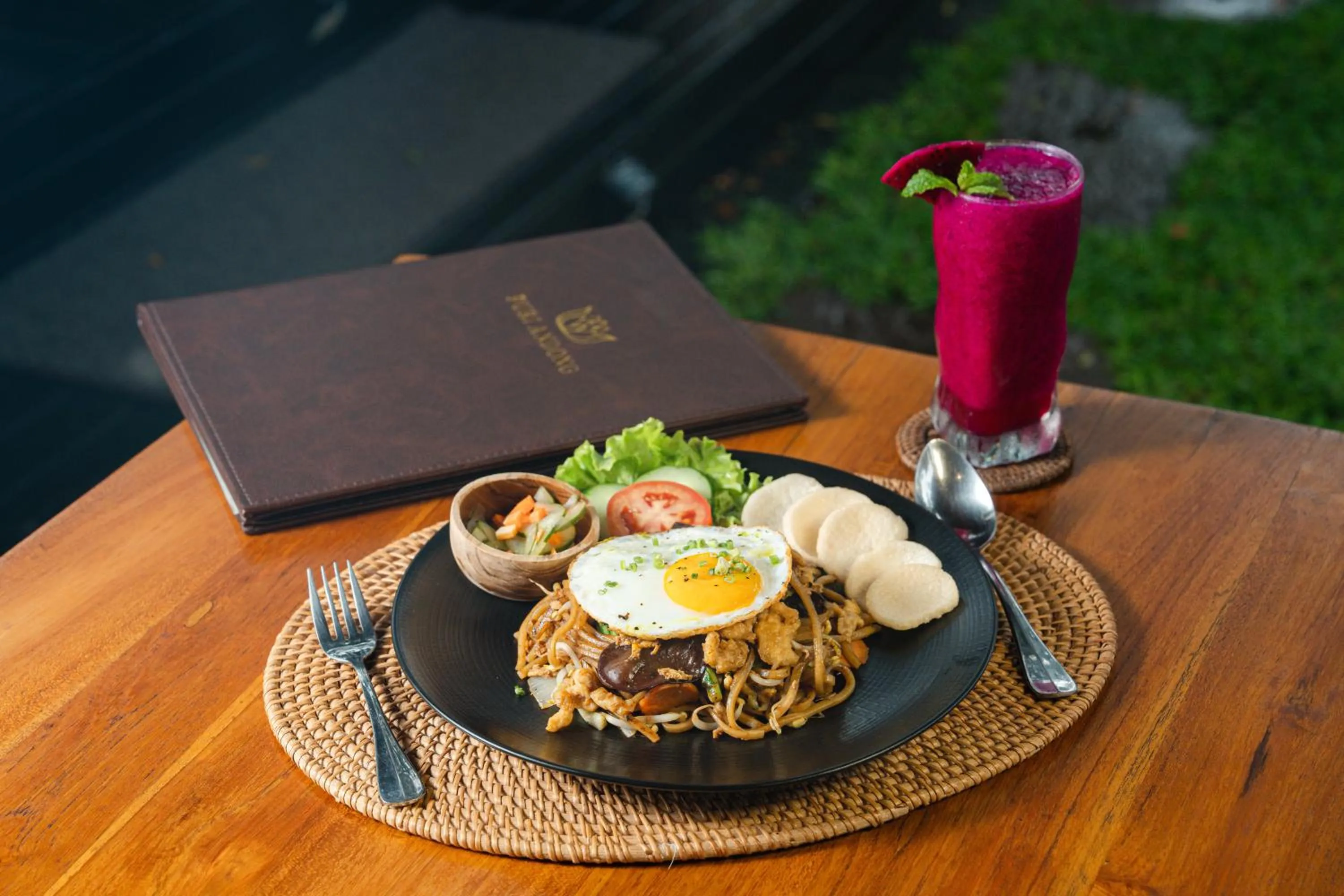 Breakfast in Puri Andong Villa