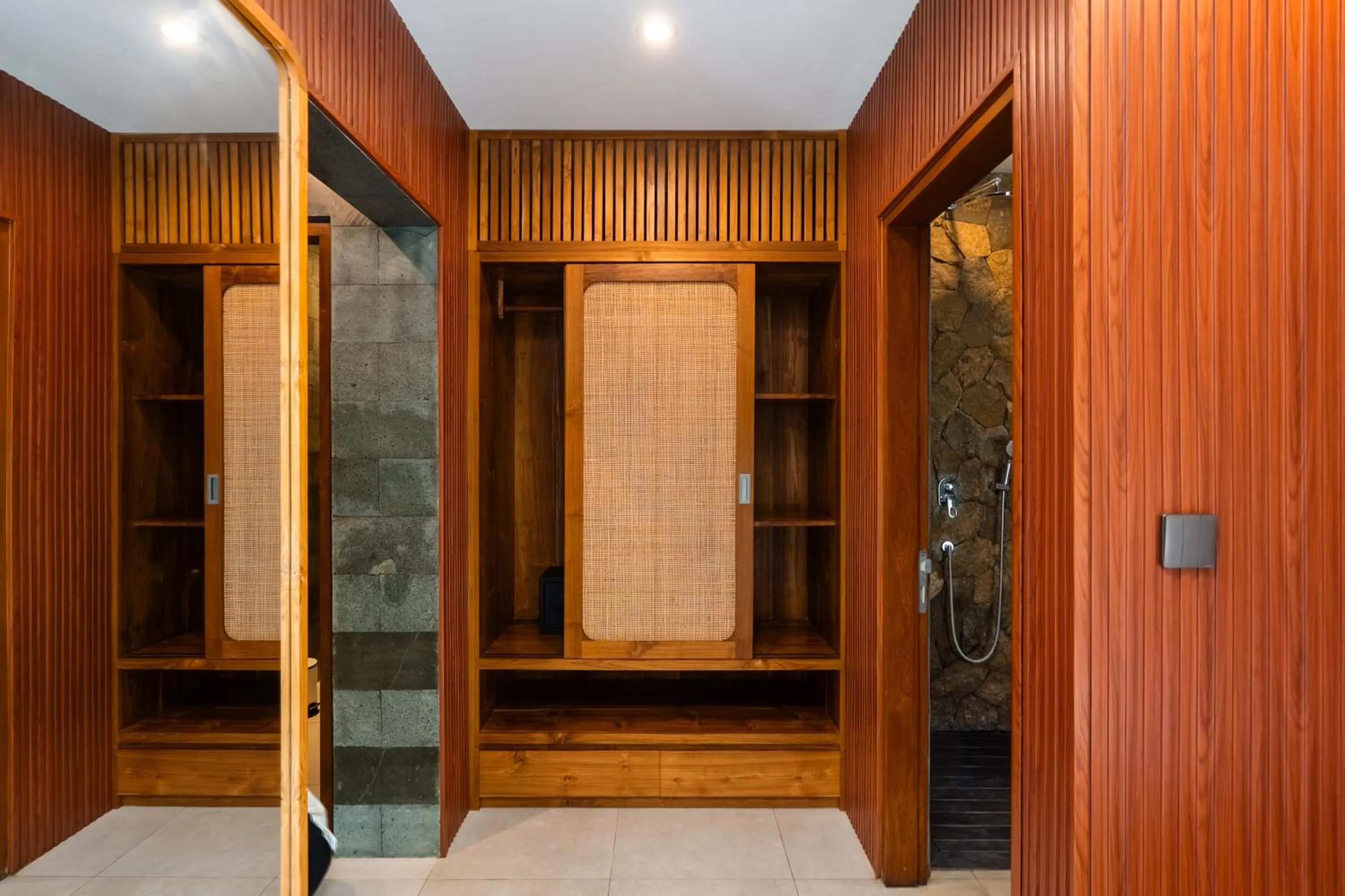 wardrobe in Puri Andong Villa