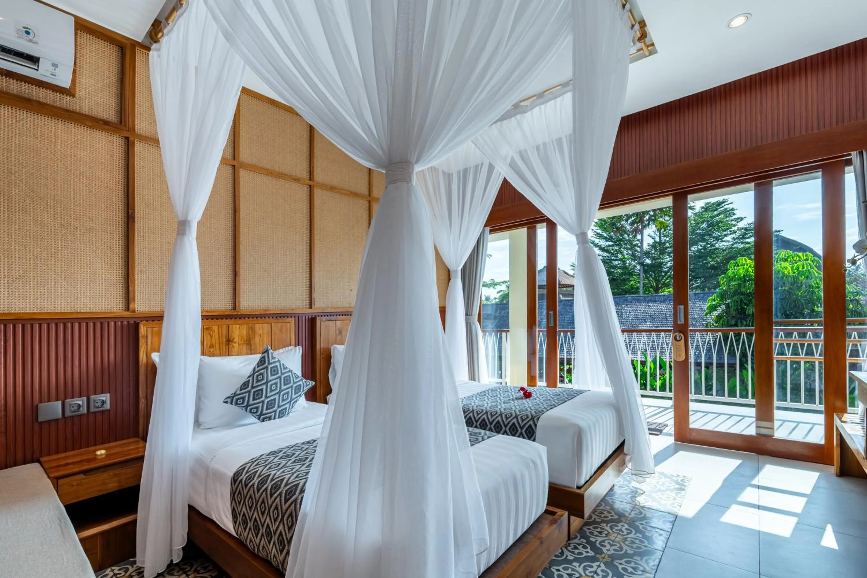 Photo of the whole room, Bed in Puri Andong Villa