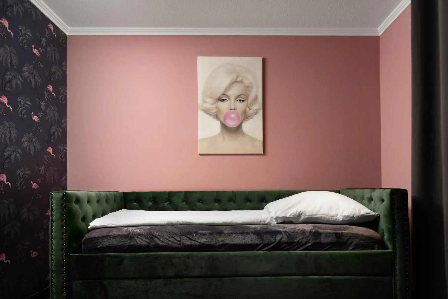 Bed in SmartHotel Flamingo Self check-in