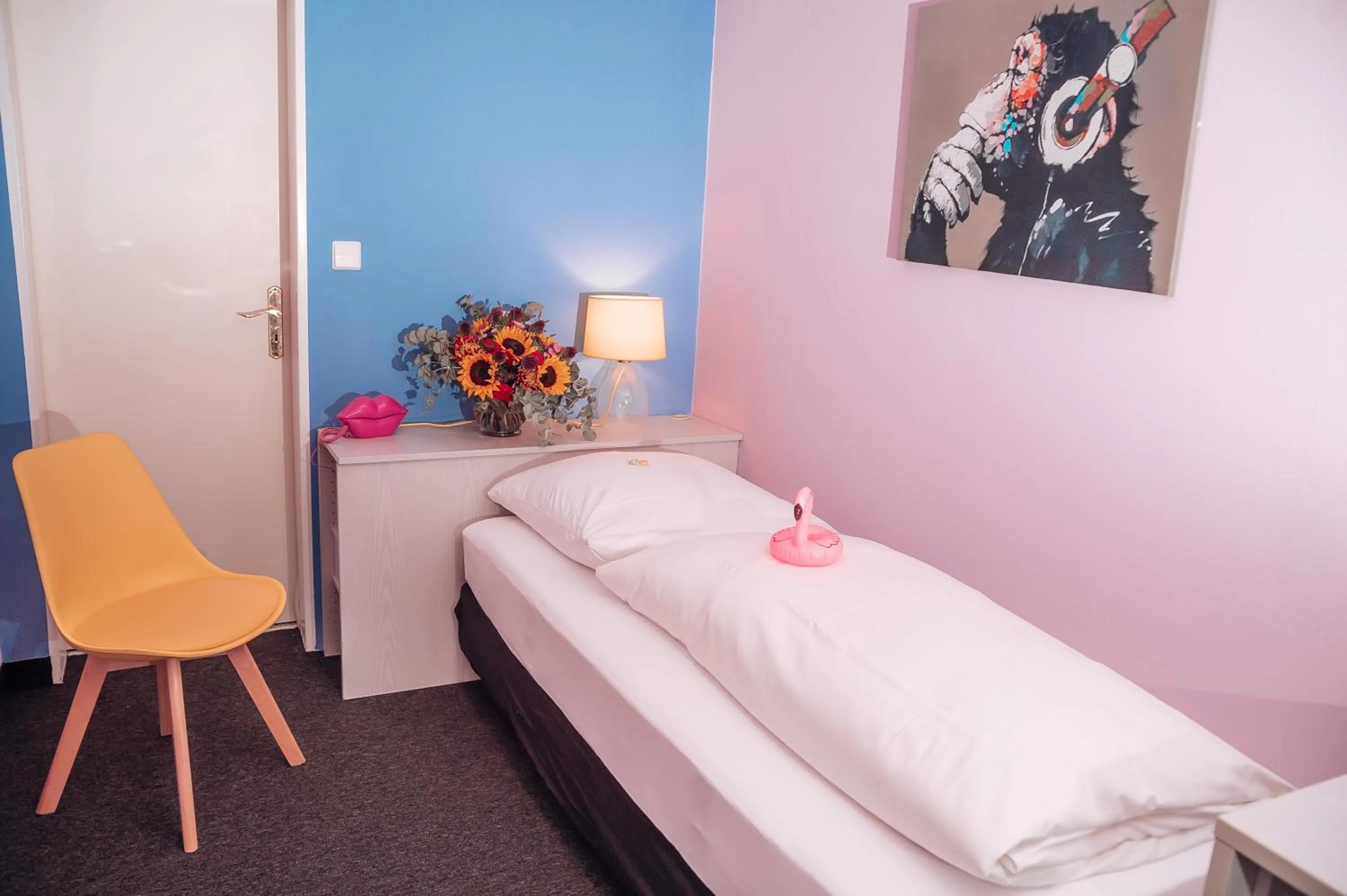 Bed in SmartHotel Flamingo Self check-in